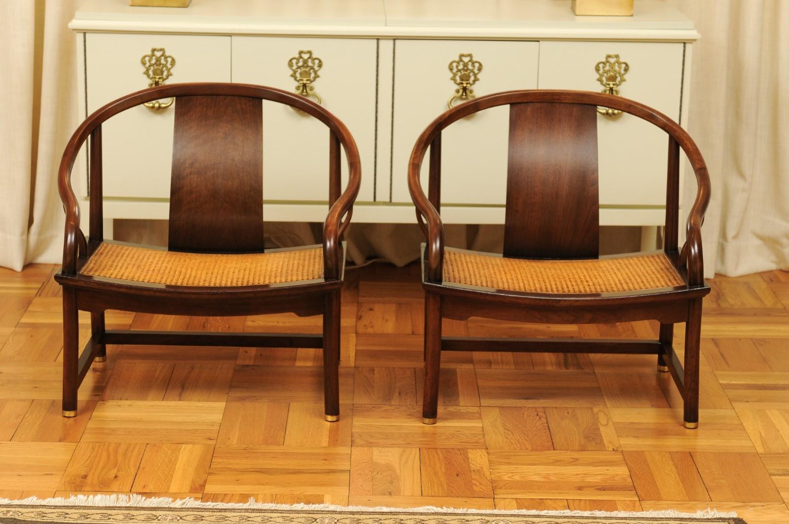 Mid-20th Century Stunning Restored Pair of Walnut Cane Loungers by Michael Taylor, circa 1960 For Sale