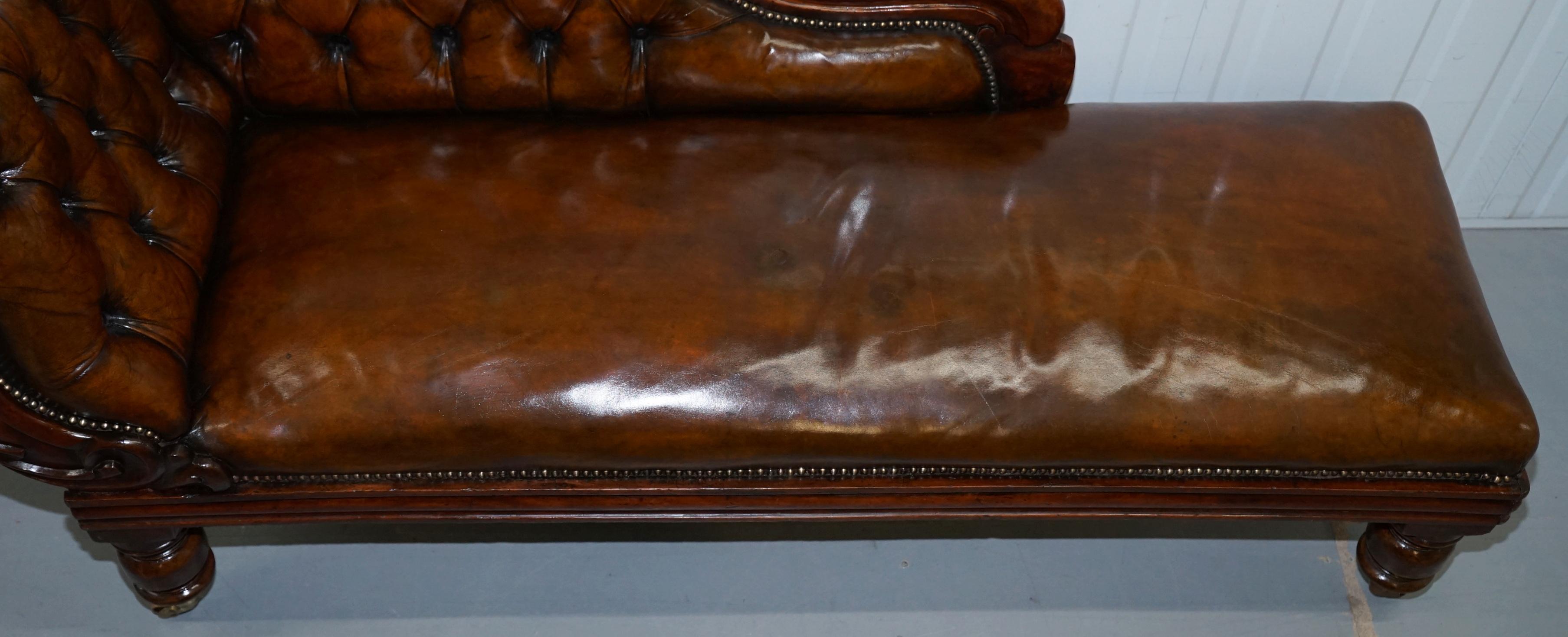 Stunning Restored Victorian Chesterfield Aged Brown Leather Chaise Longue Daybed 4