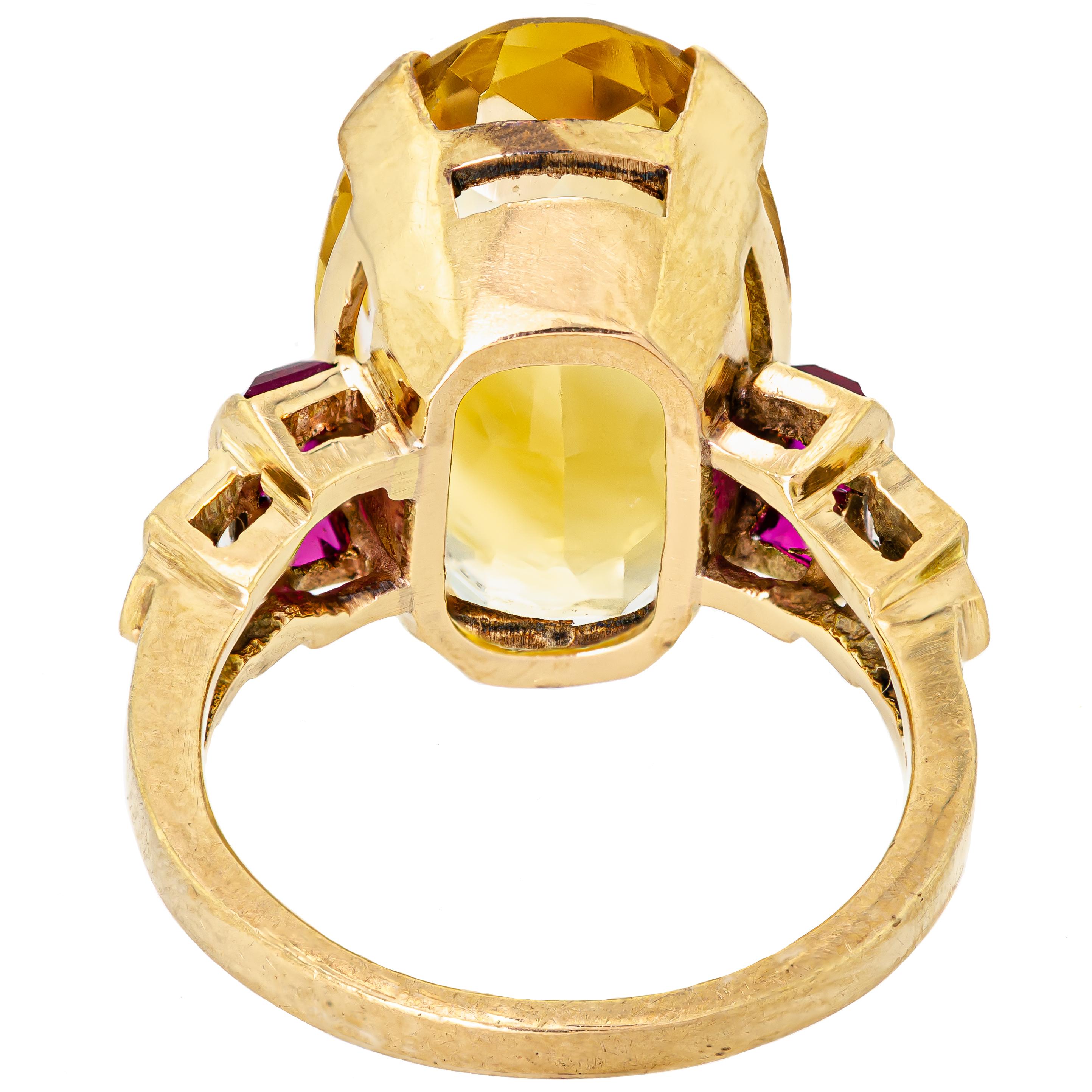 Stunning Retro Circa 1940 Citrine Ruby and Diamond and 14KT Yellow Gold Cocktail In Good Condition In Wheaton, IL