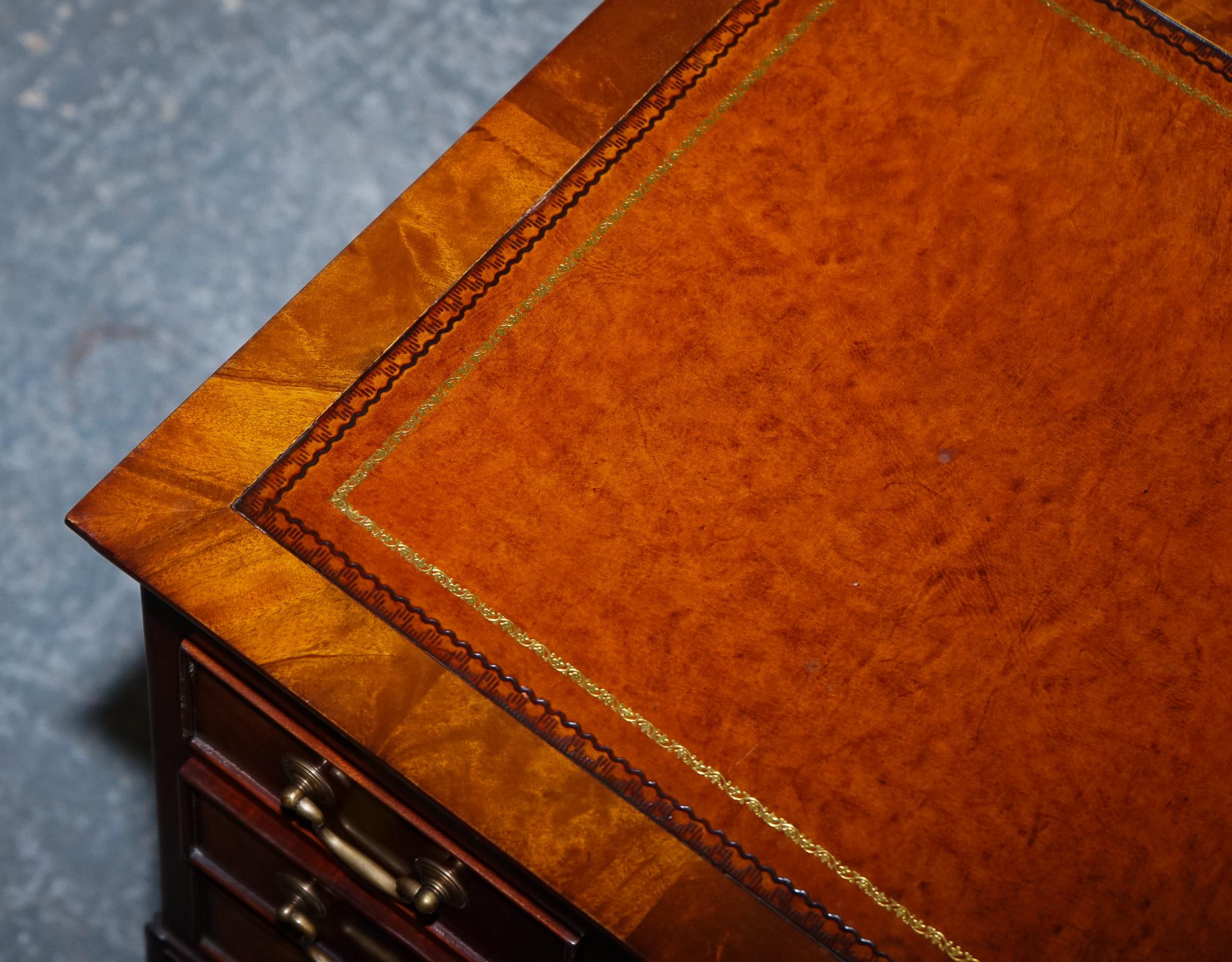 STUPENDO TAVOLO DA LIBRERIA RIVIVALE INLAID con piano in pelle marrone invecchiata in vendita 3