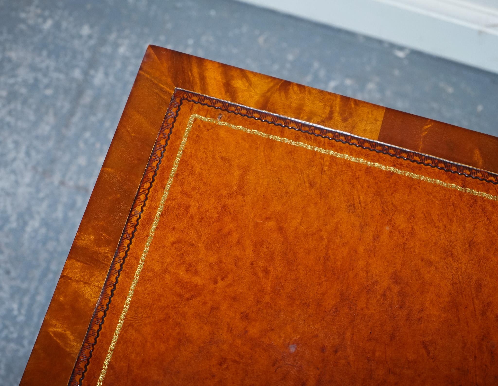 STUPENDO TAVOLO DA LIBRERIA RIVIVALE INLAID con piano in pelle marrone invecchiata in vendita 12