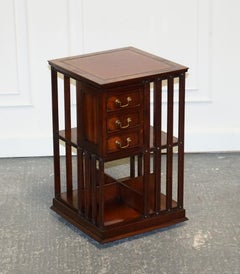 TABLE D'EXTÉRIEURE DE REVIVAL INLAID REVOLVING BOOKCASE END TABLE WiTH BROWN AGED LEATHER TOP