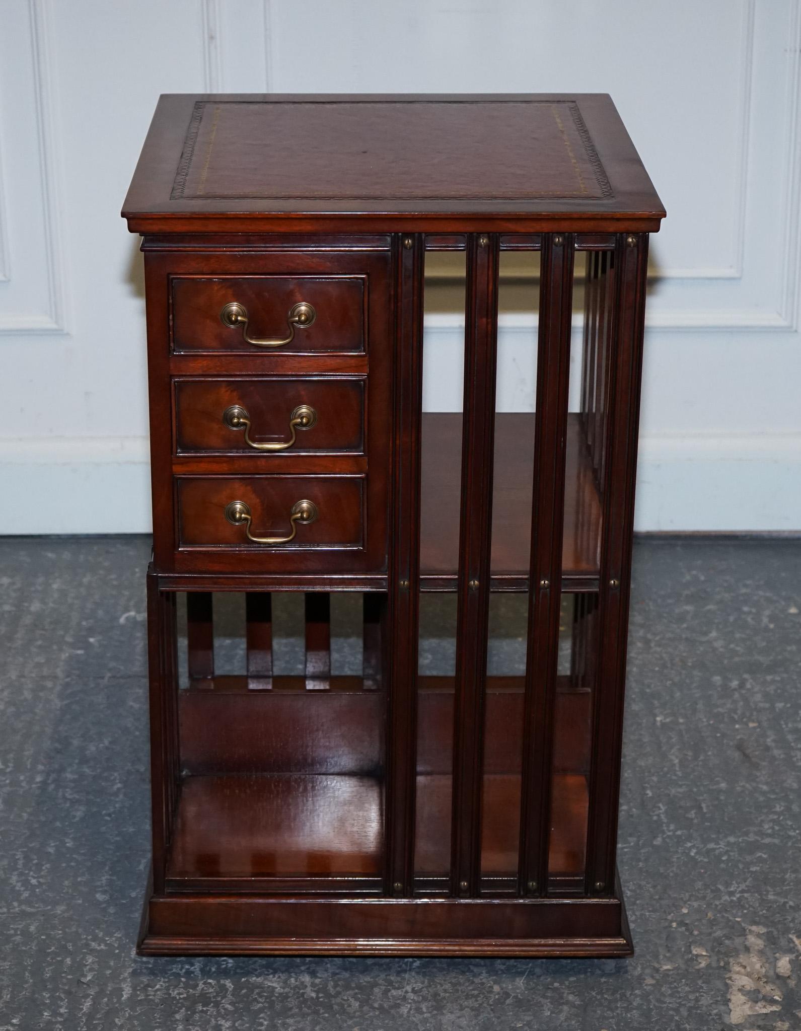 Legno massiccio STUPENDO TAVOLO DA LIBRERIA RIVIVALE INLAID con piano in pelle marrone invecchiata in vendita