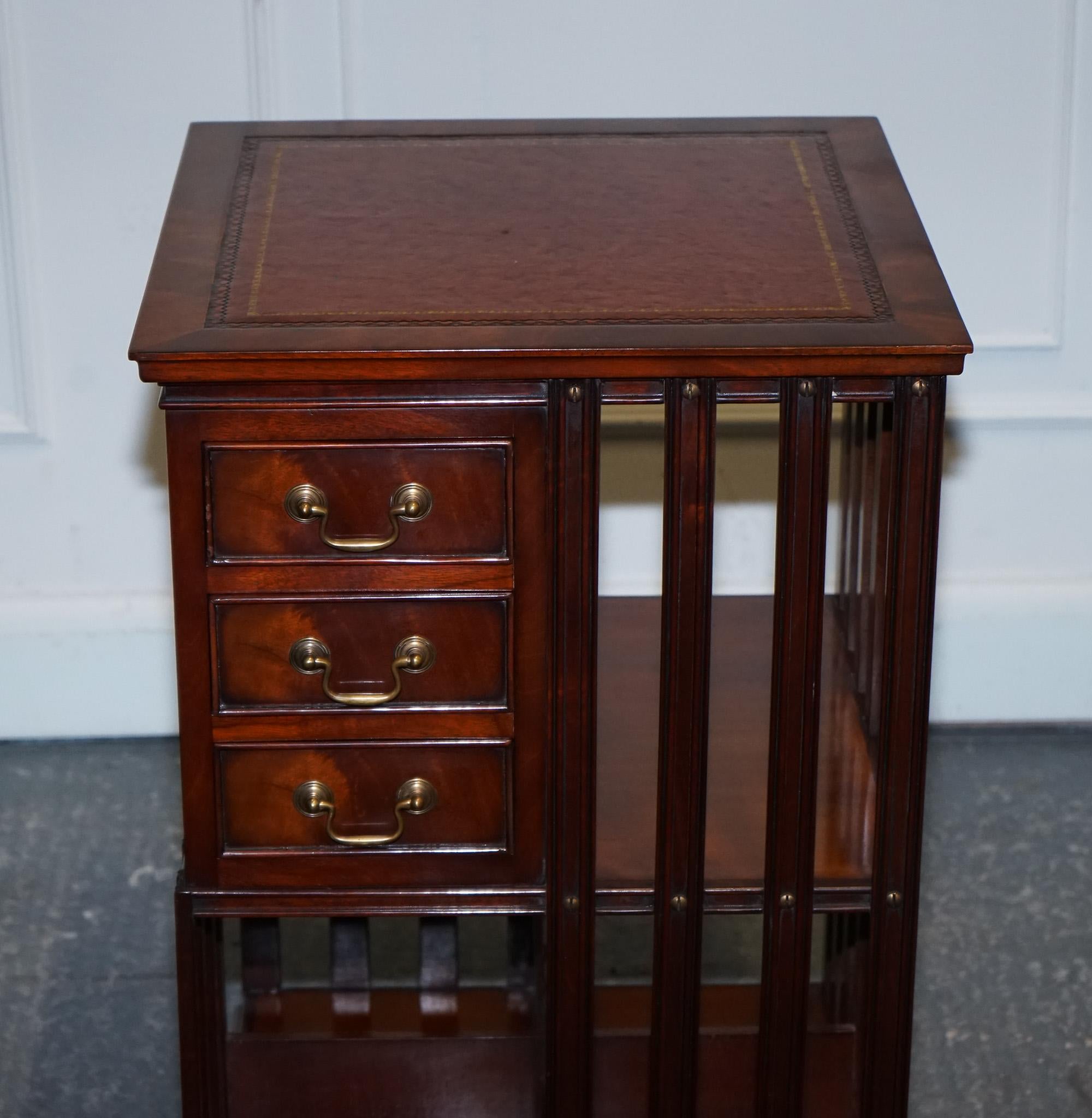 STUPENDO TAVOLO DA LIBRERIA RIVIVALE INLAID con piano in pelle marrone invecchiata in vendita 1