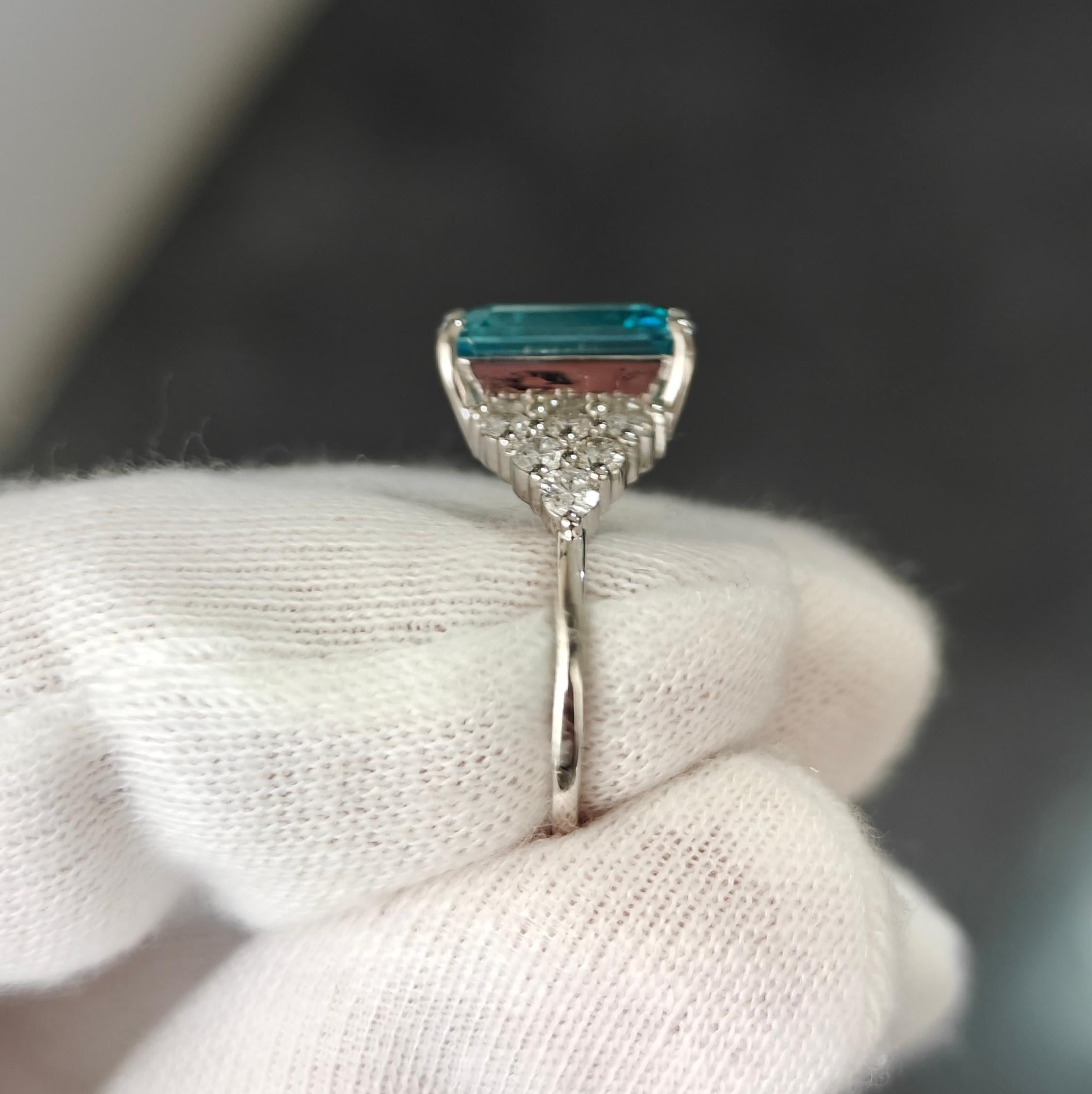 Stunning Rich Blue Natural Zircon Platinum 950 Ring with Natural Diamonds For Sale 5