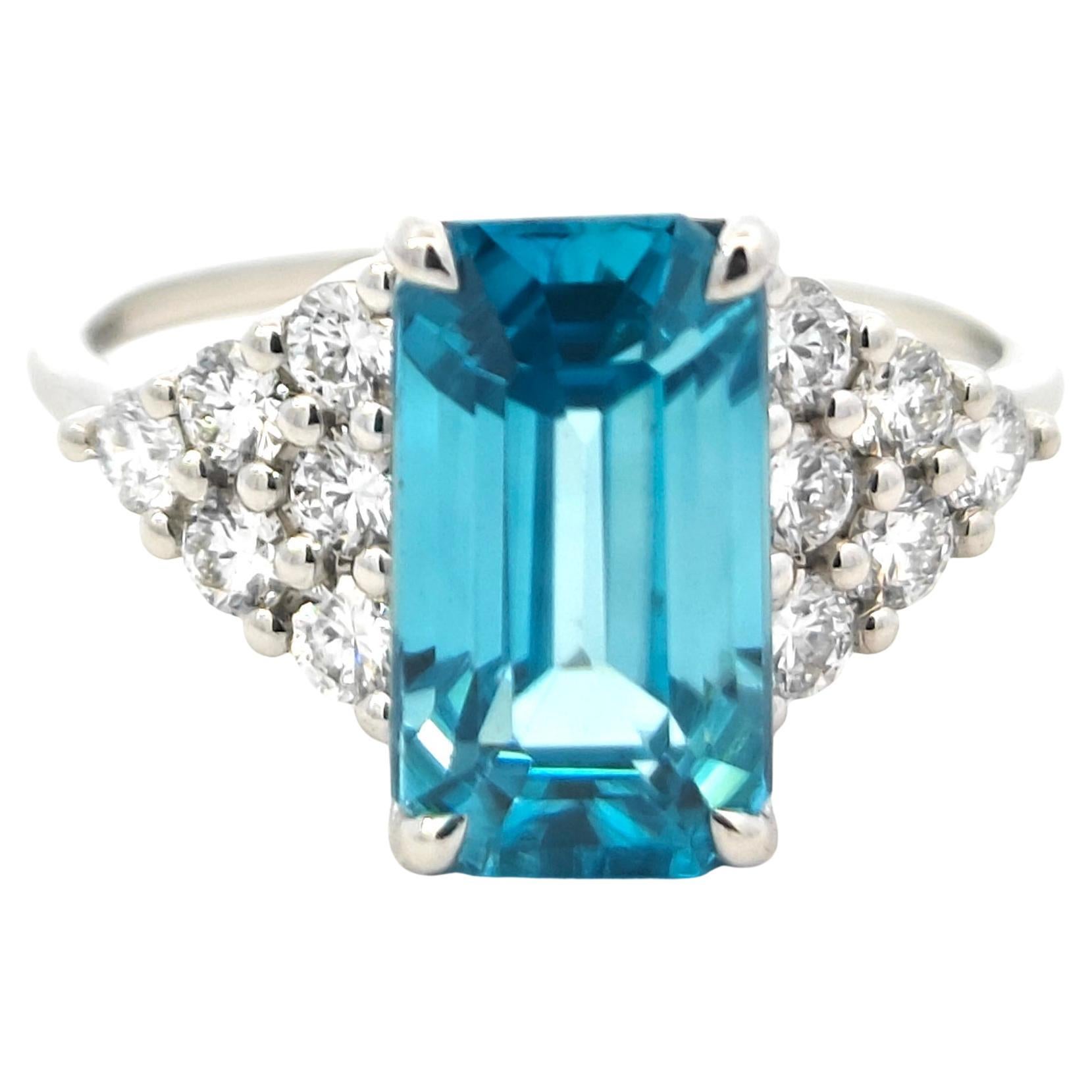 Stunning Rich Blue Natural Zircon Platinum 950 Ring with Natural Diamonds For Sale