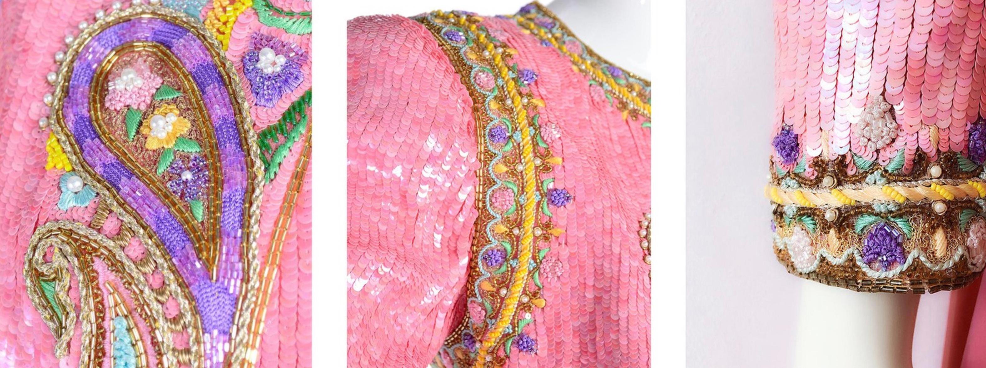 Atemberaubendes Richilene New York Handgefertigtes Vintage Kleid Jakcet mit Perlen und Pailletten 70er Jahre (Pink) im Angebot