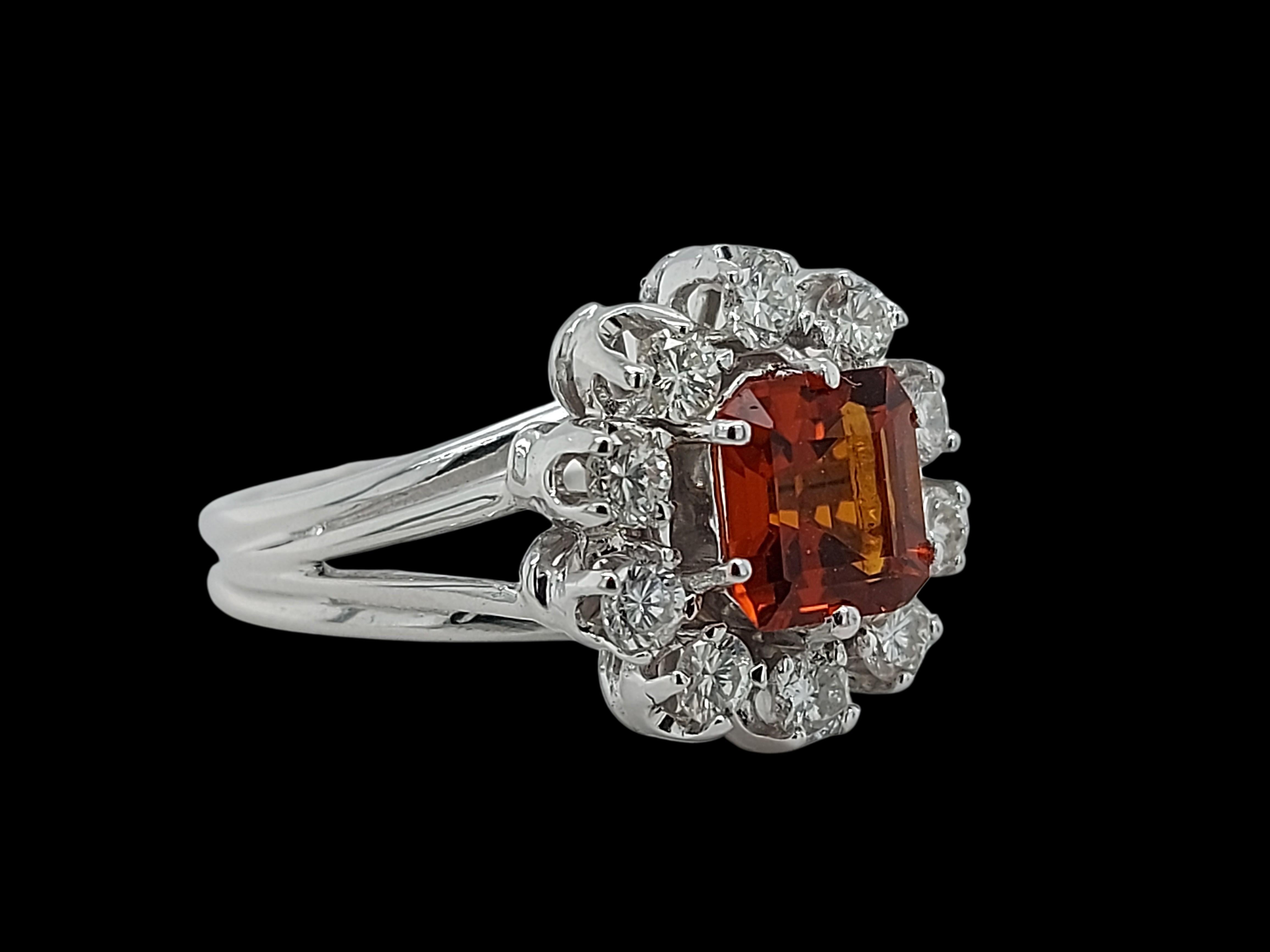 Stunning Ring with a Big Citrine Stone Surrounded by Diamonds For Sale 1