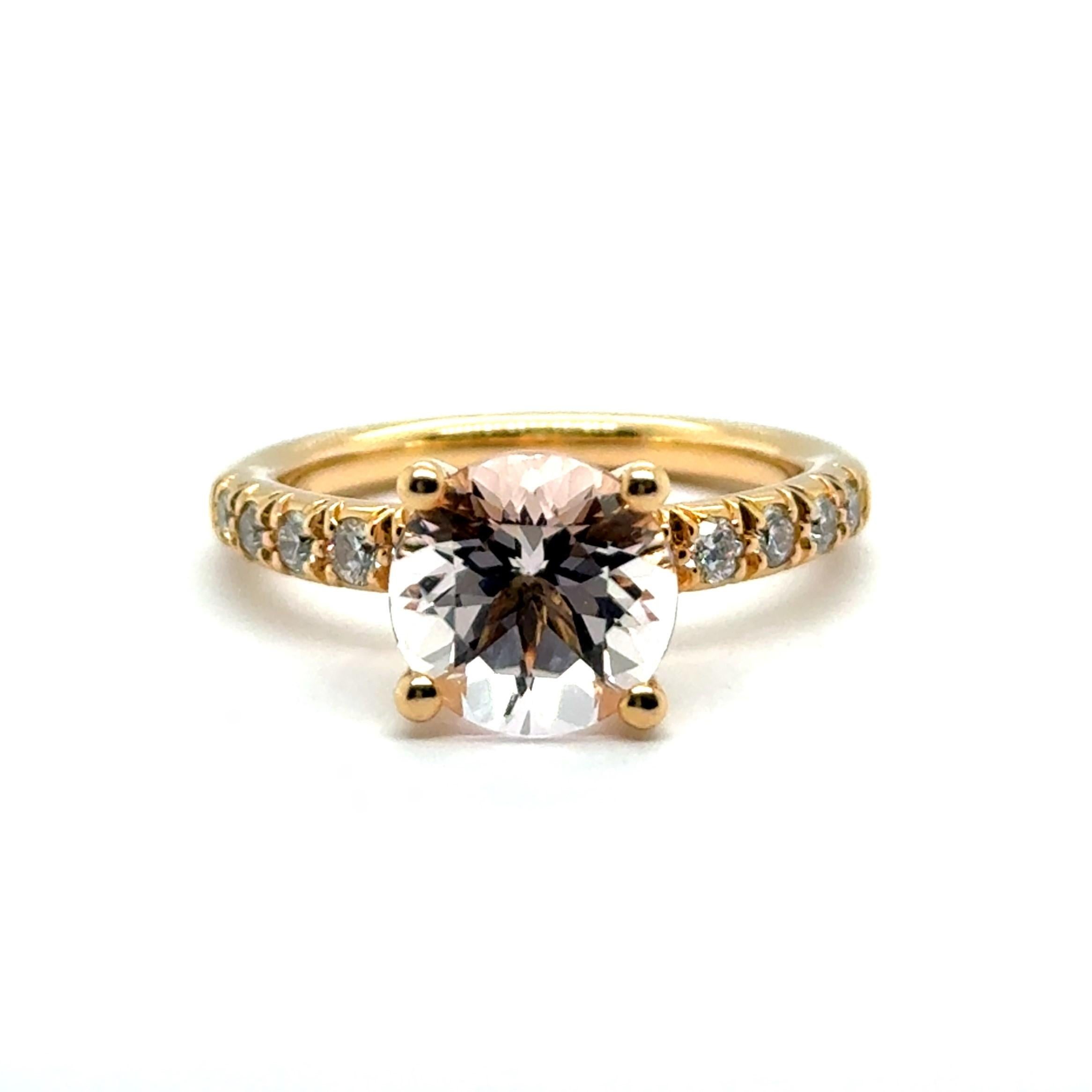 Stupendo anello con morganite e diamanti in oro rosso 18 carati di Lohri in vendita 4