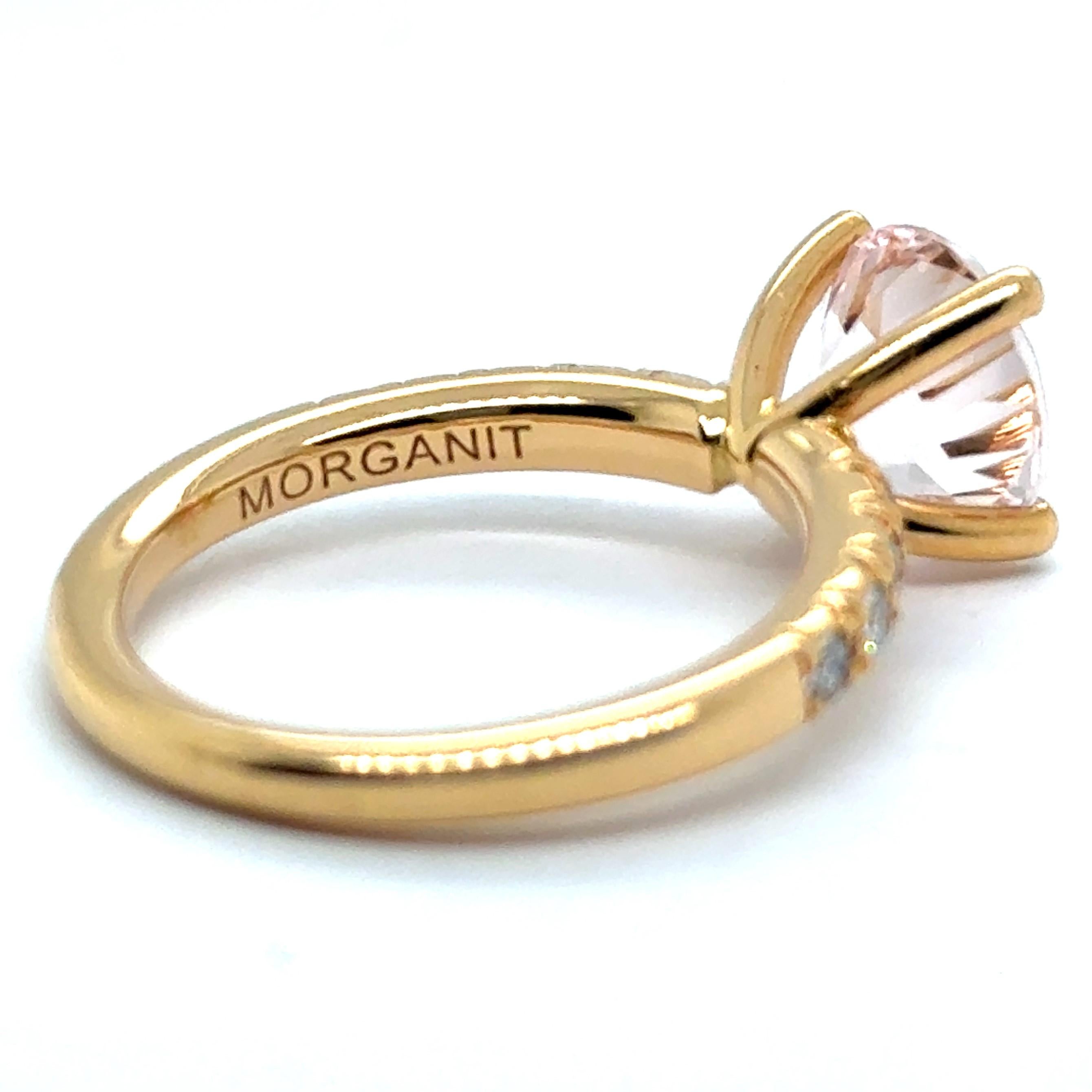 Stupendo anello con morganite e diamanti in oro rosso 18 carati di Lohri in vendita 1