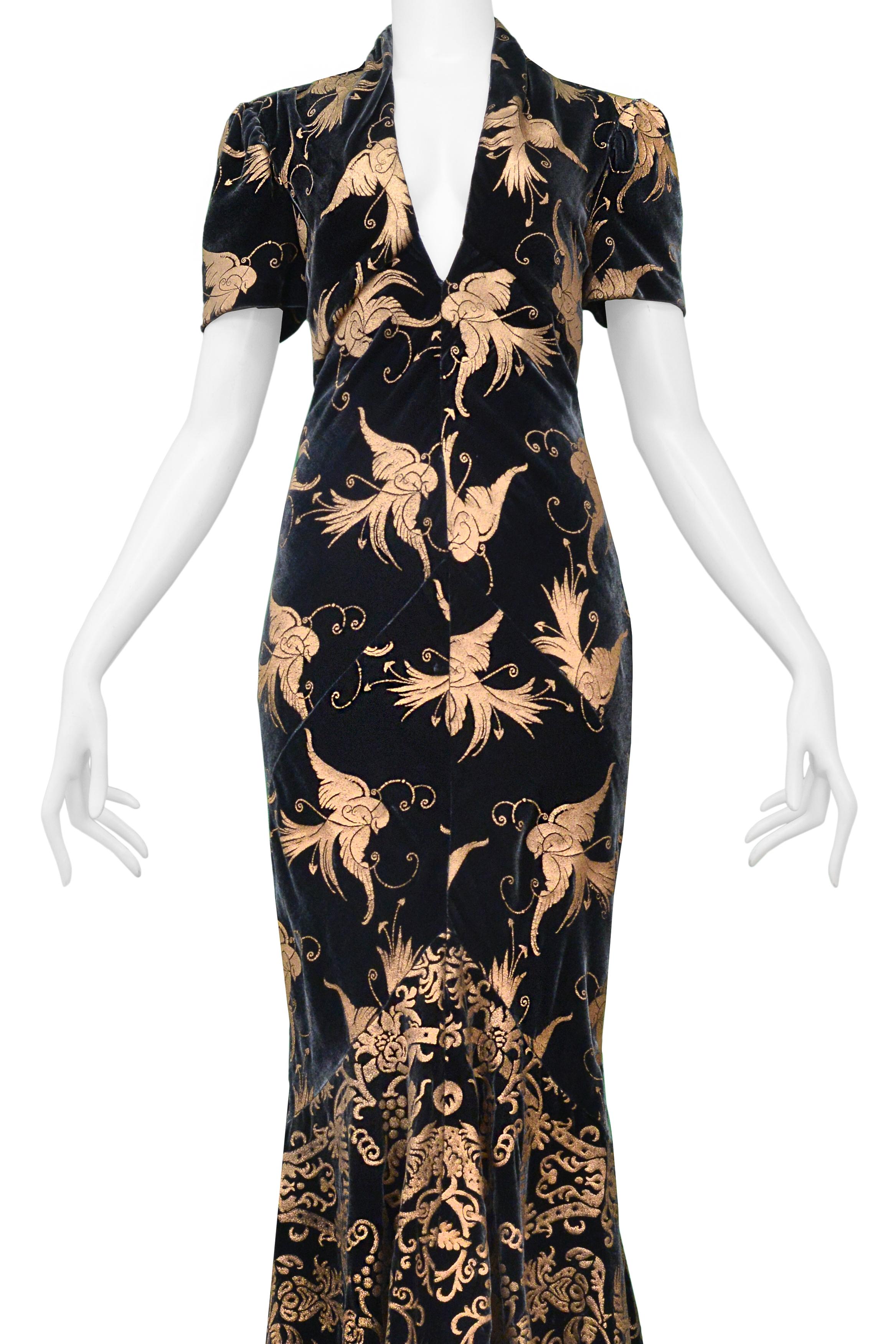 Stunning Roberto Cavalli Green Velvet Gown With Gold Bird Print 2005 In Excellent Condition In Los Angeles, CA