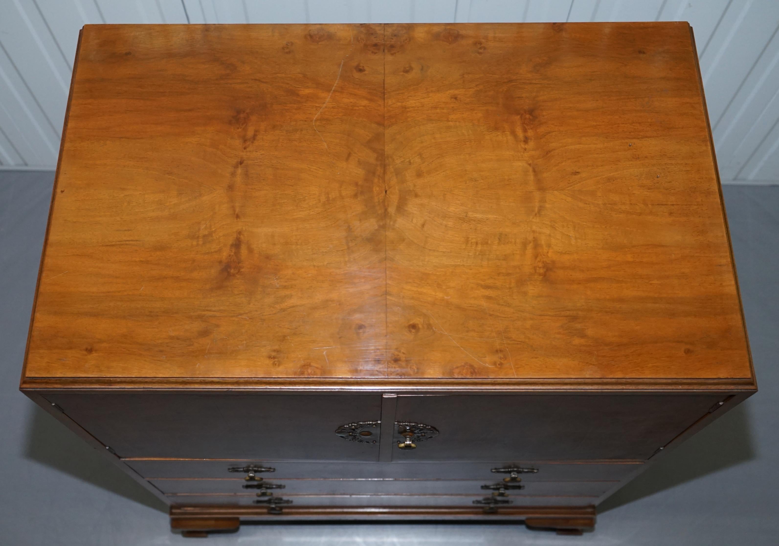 Late Victorian Stunning Robson & Sons circa 1910 Burr Walnut Drinks Cabinet Chest of Drawers