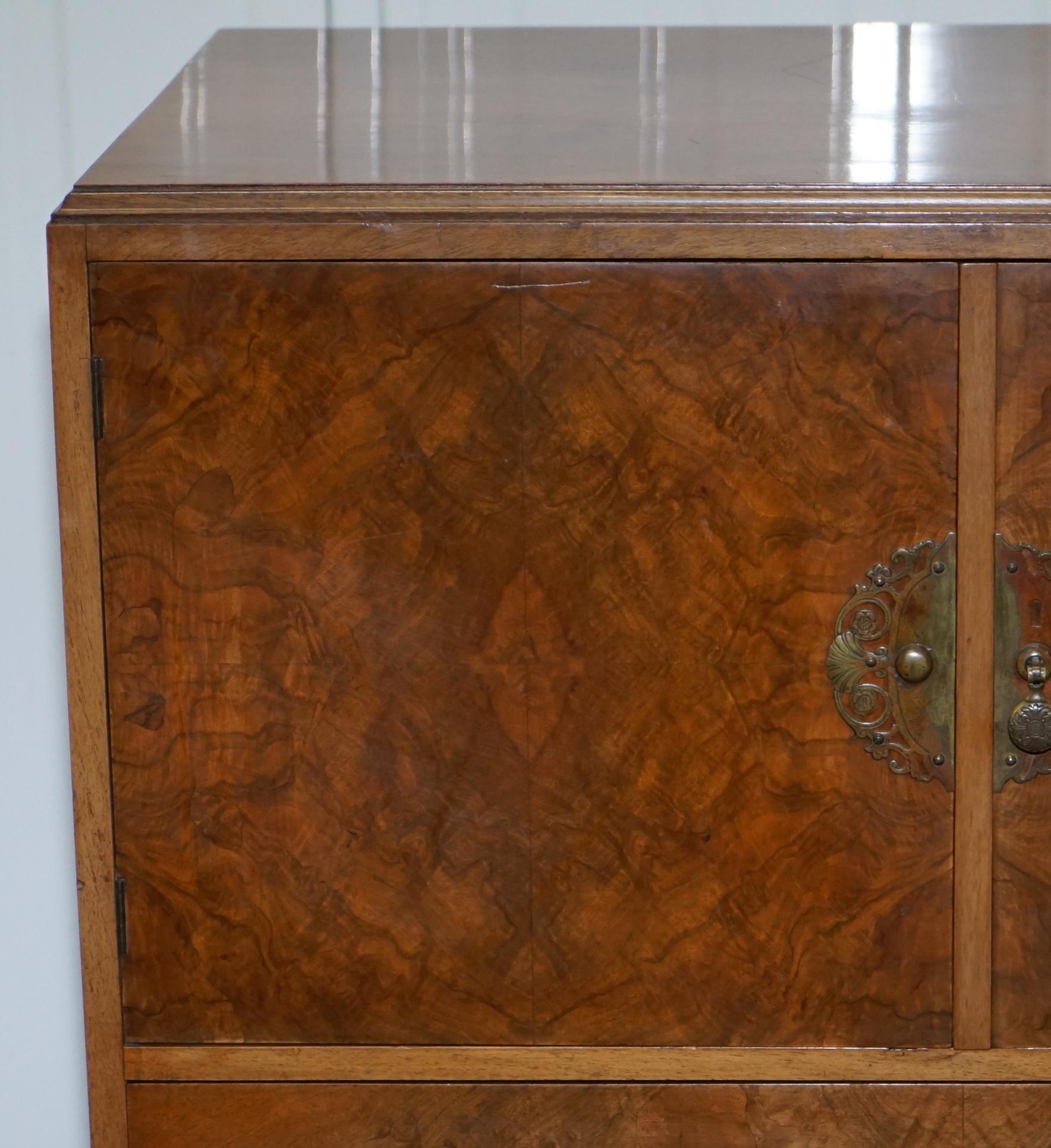 Hand-Crafted Stunning Robson & Sons circa 1910 Burr Walnut Drinks Cabinet Chest of Drawers