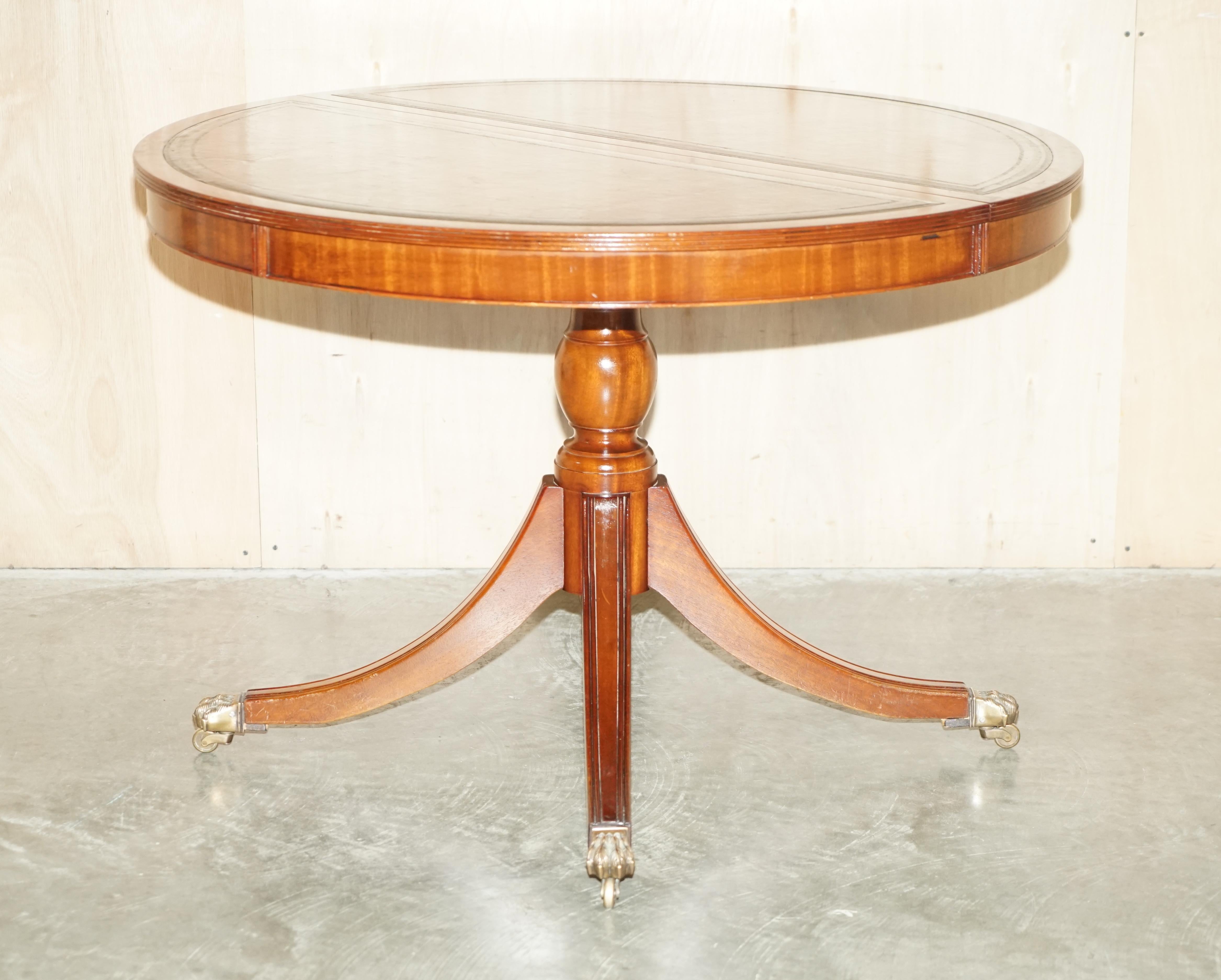 20th Century Stunning Round Extending Dining Library Table with Hand Dyed Brown Leather Top For Sale