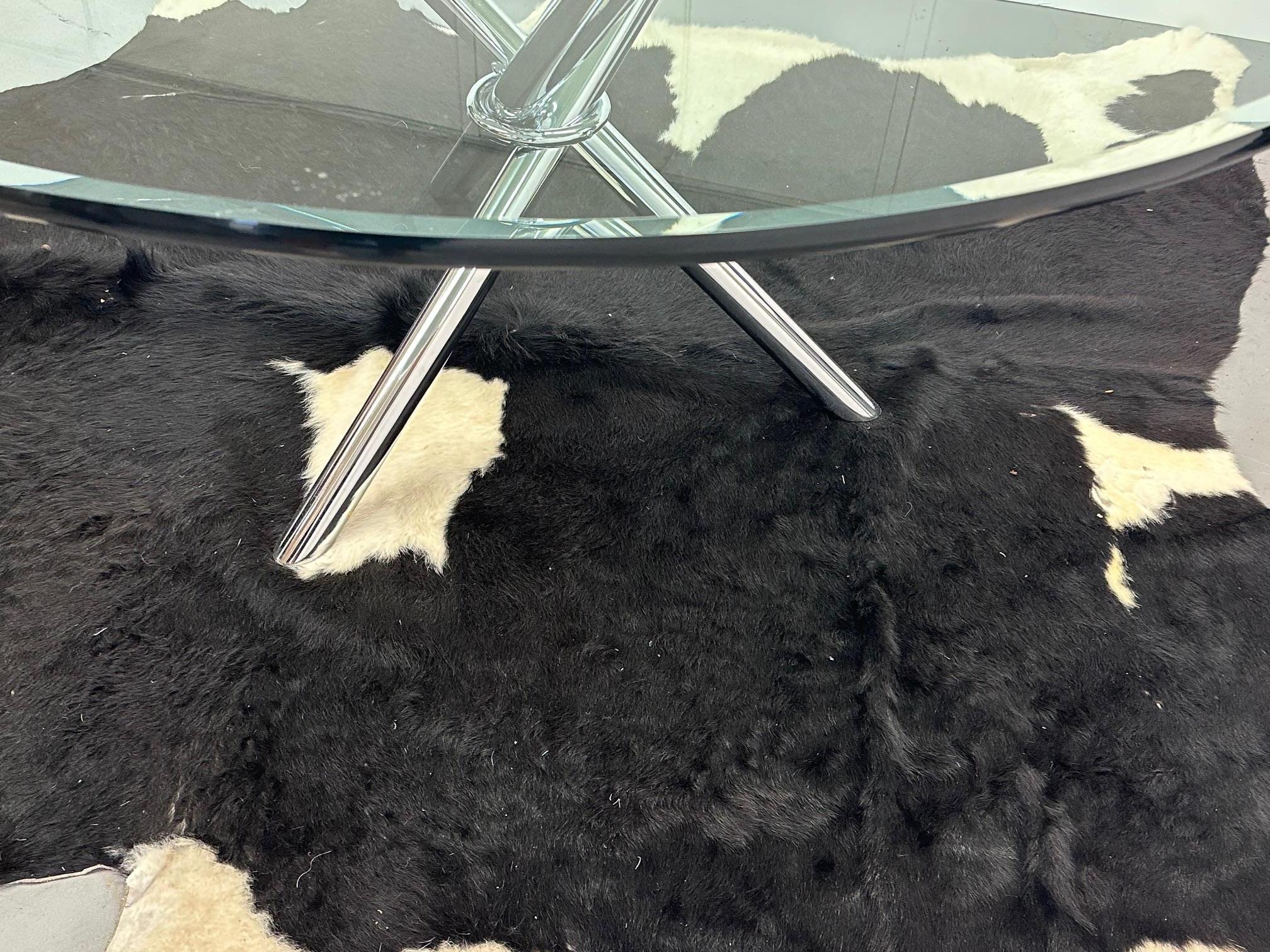 Mid-Century Modern Stunning Round Glass Modern Table with Cool Chrome Tripod Base For Sale
