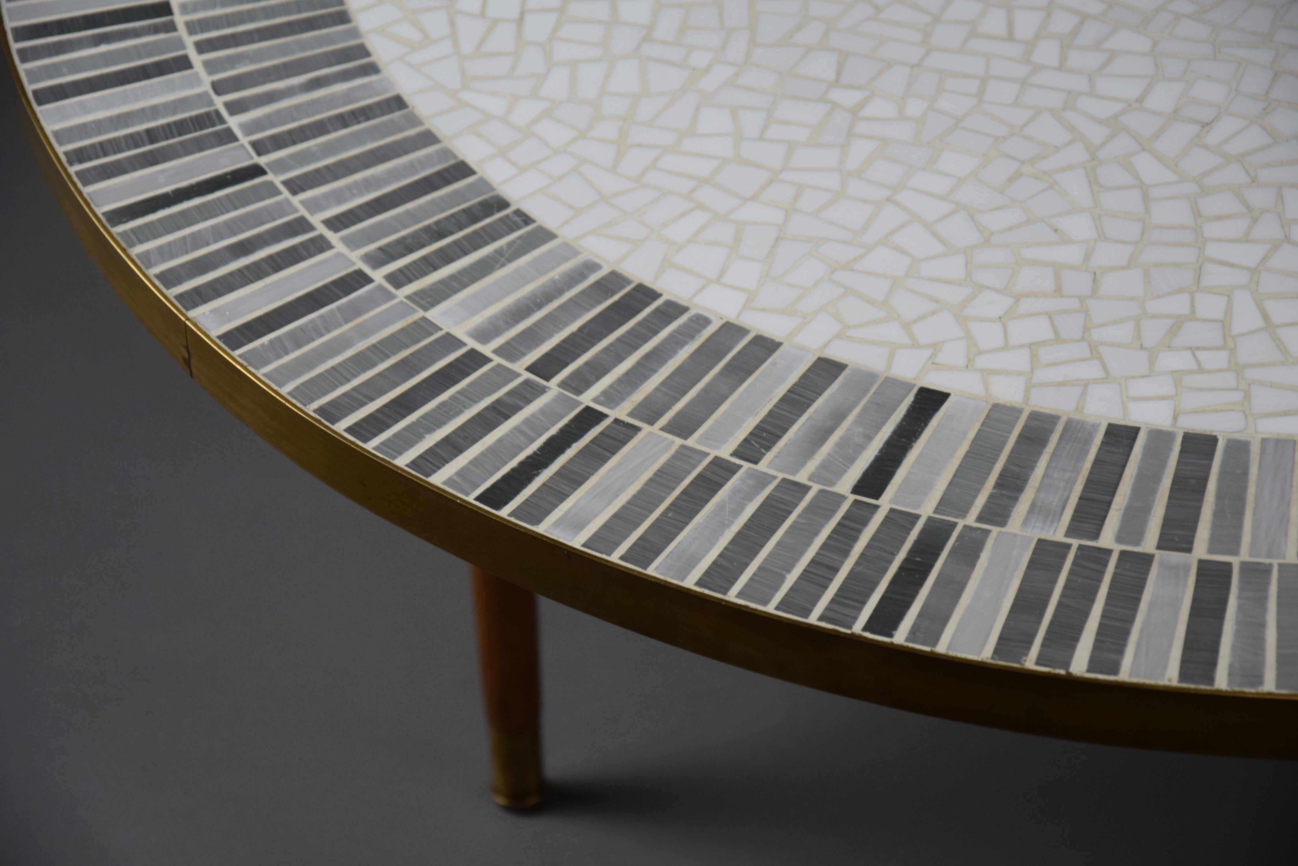 Mid-20th Century Stunning Round White and Grey Mosaic Coffee Table by Berthold Muller