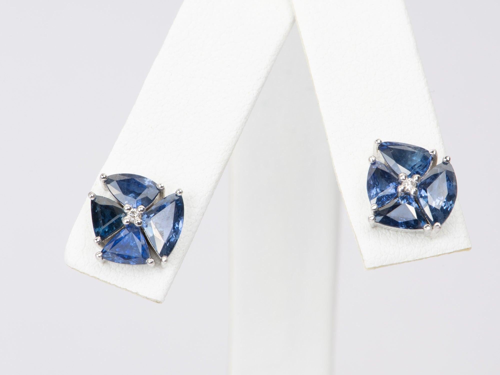 Women's Stunning Royal Blue Sapphire and Diamond Cluster Earrings 14k White Gold R3080 For Sale