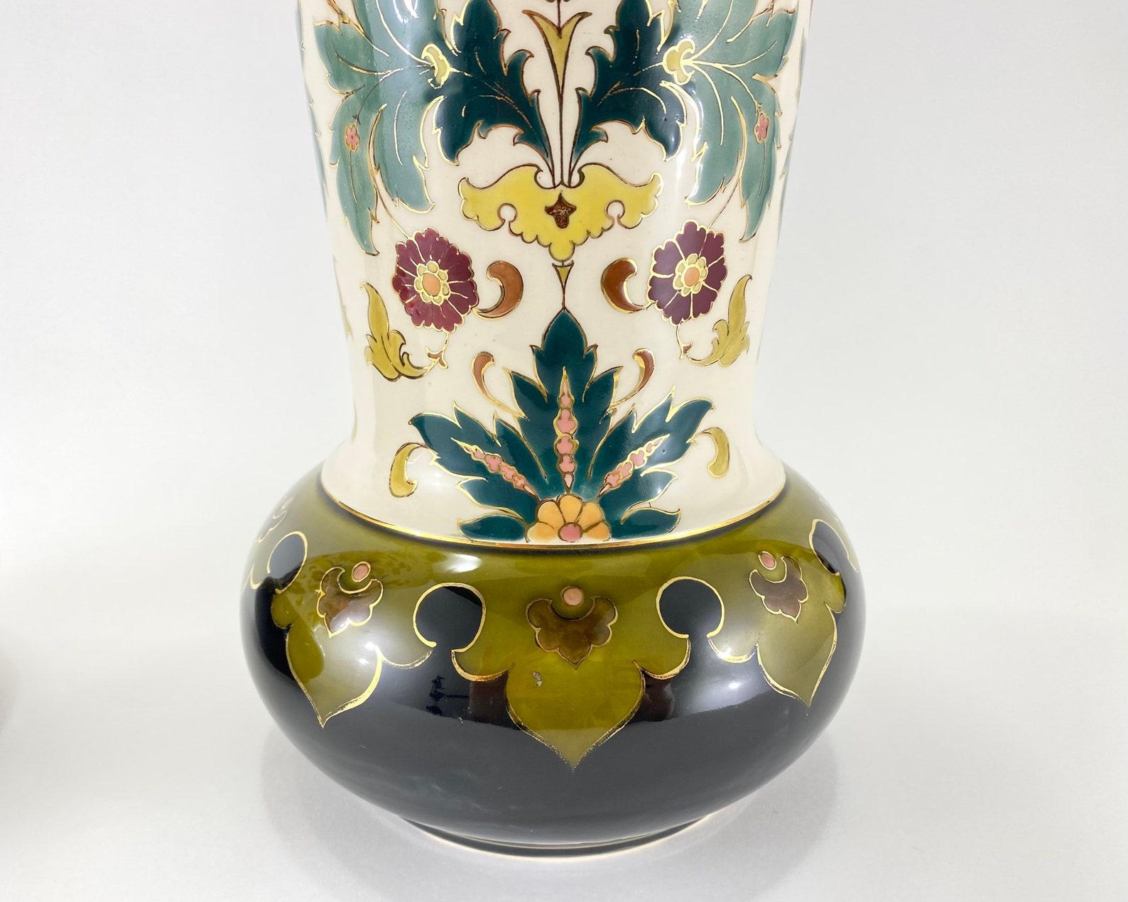 Romantique Superbes vases anciens Royal Bonn en céramique, Allemagne, années 1890 en vente