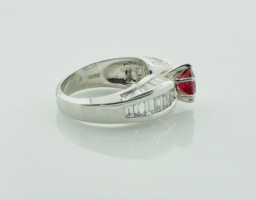 Stunning Ruby and Diamond Platinum Ring in Platinum In Excellent Condition For Sale In Wailea, HI