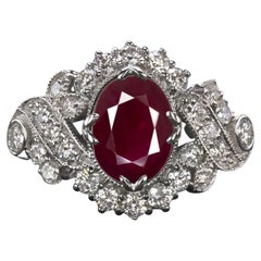 Atemberaubender Rubin- und Diamantring
