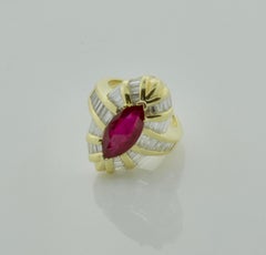 Stunning Ruby and Diamond Ring in 18 Karat Minimal Heat Treatment GIA Certed