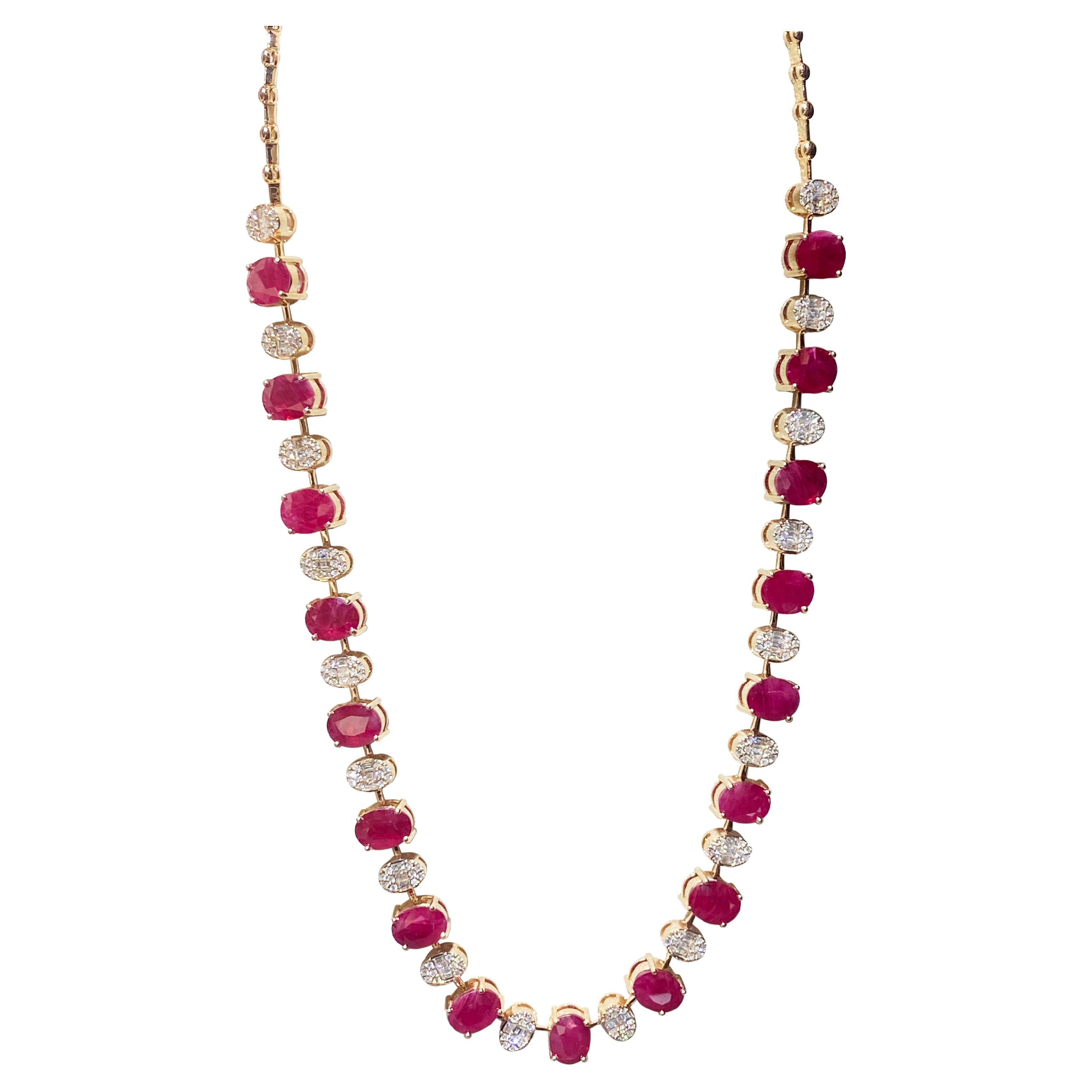 Stunning Ruby Diamond 18K Yellow Gold Necklace for Her For Sale