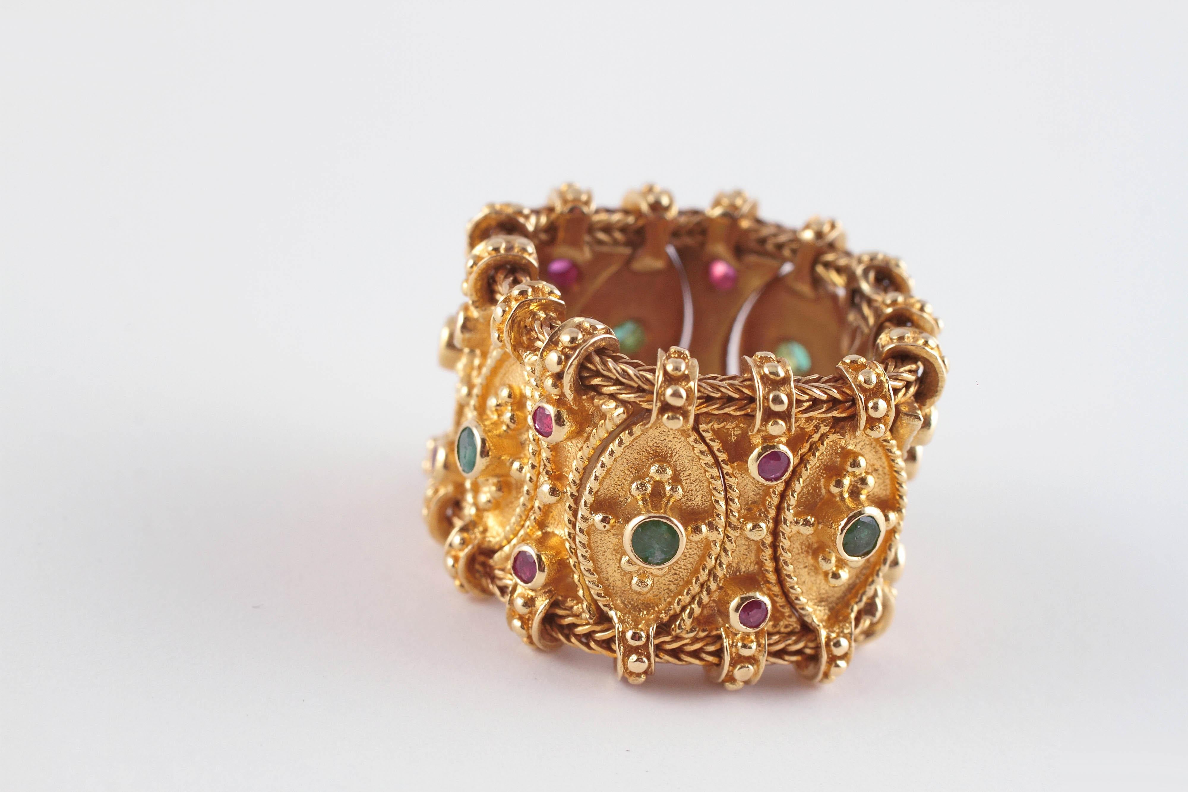 Stunning Ruby Emerald Flexible Ring in 18 Karat 3