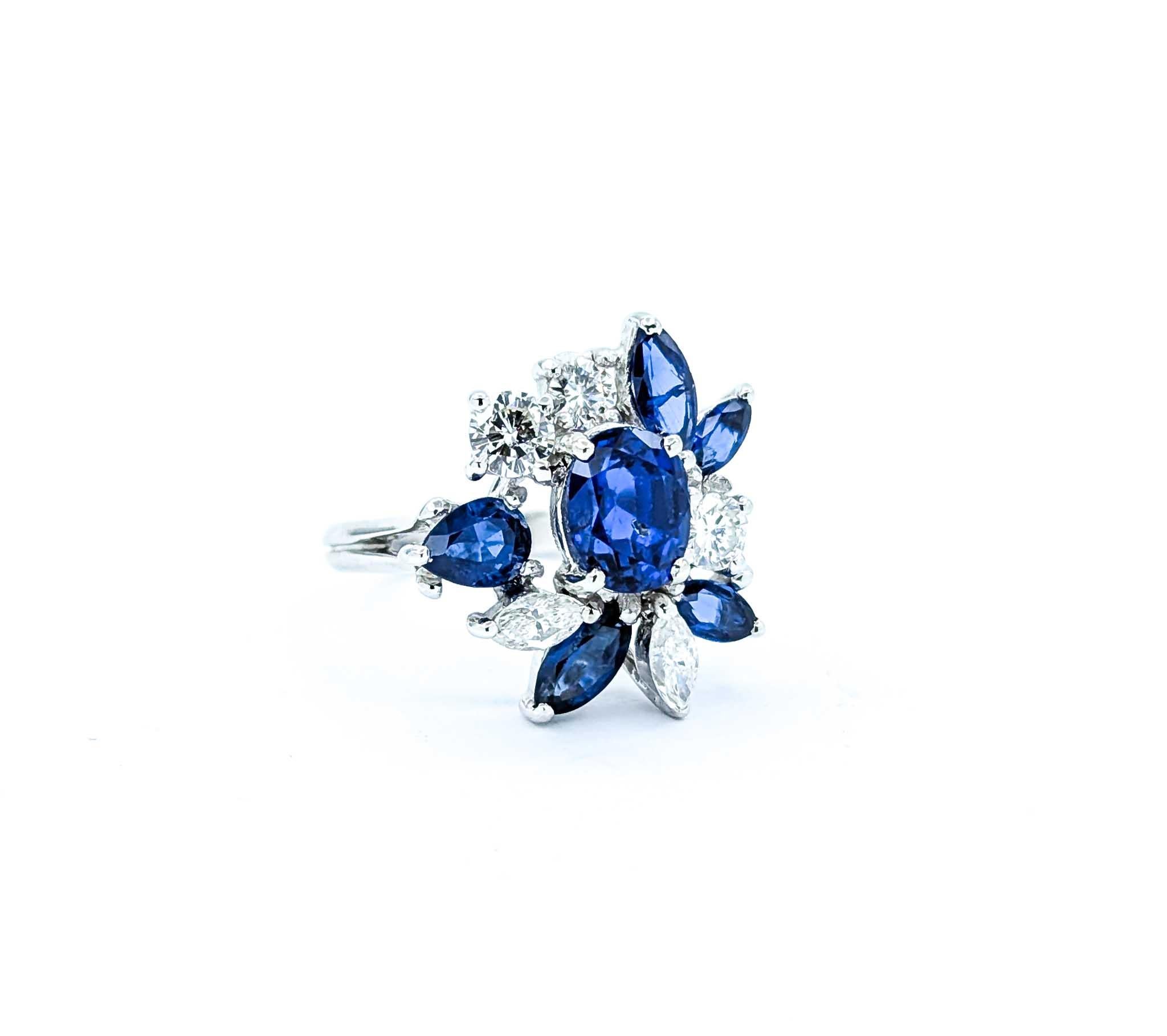 Women's Stunning Sapphire & Diamond Cocktail Ring For Sale