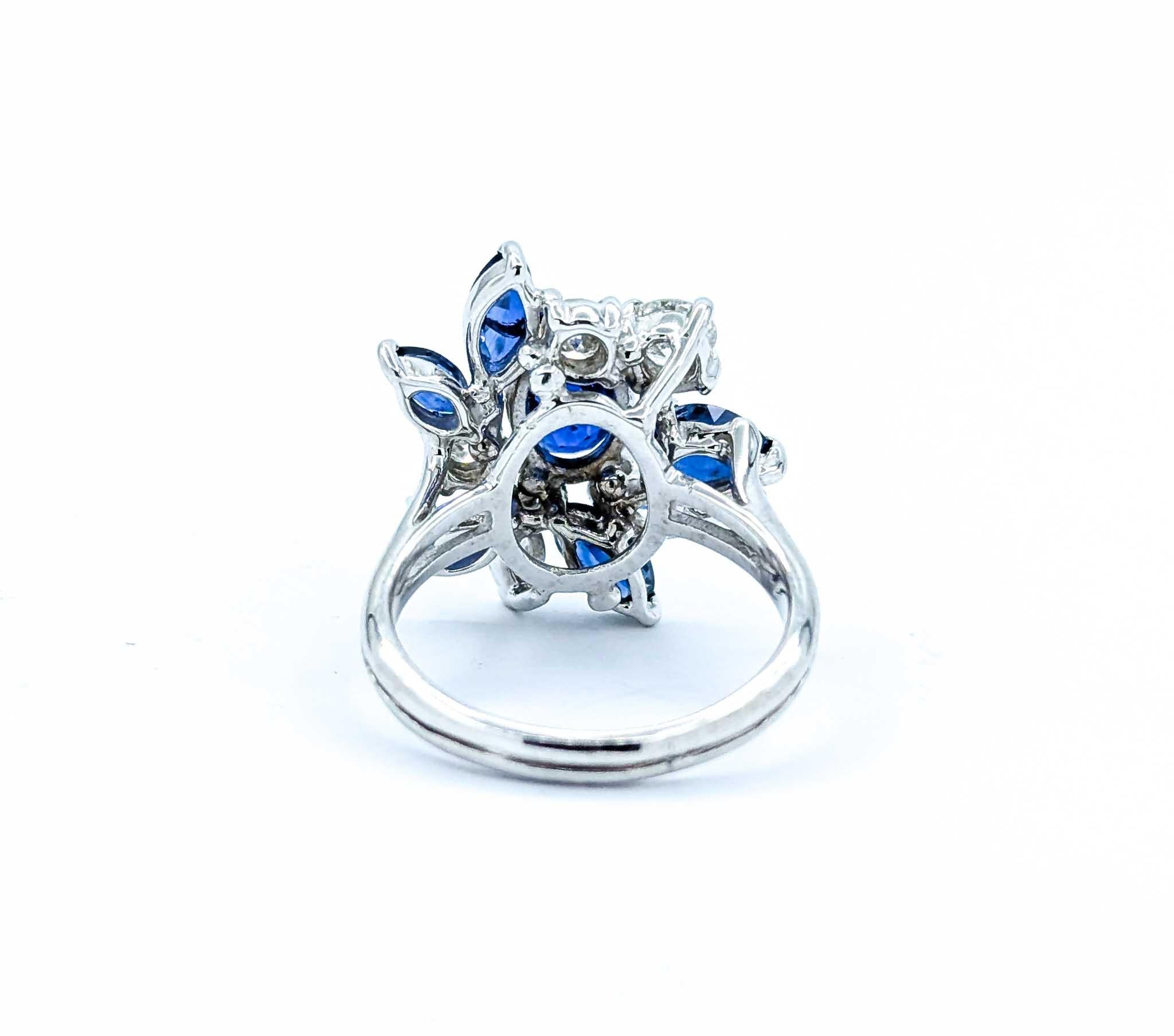 Stunning Sapphire & Diamond Cocktail Ring For Sale 1