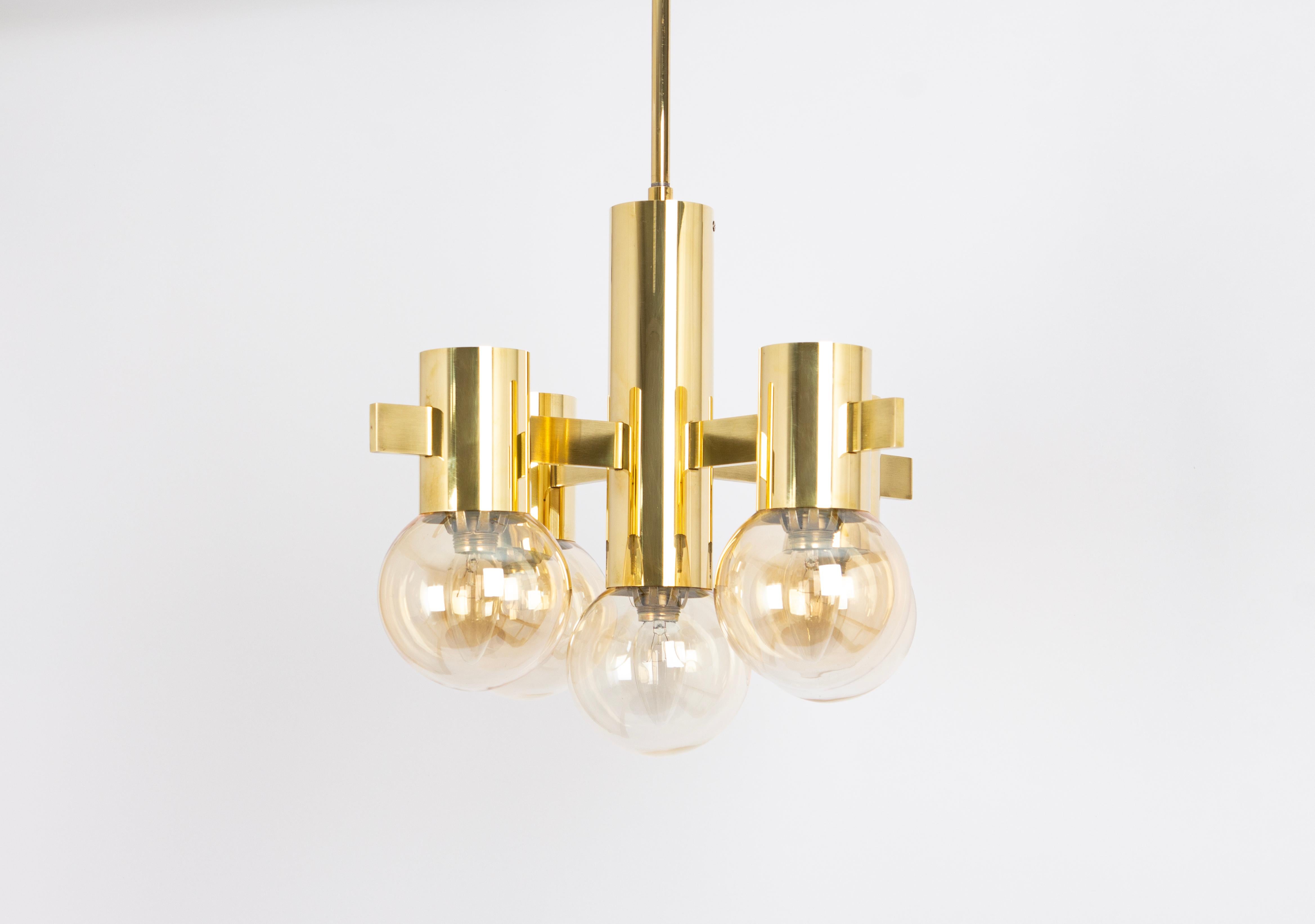 Mid-Century moderno 1 of 2 Splendida lampada a sospensione in ottone in stile Sciolari, Germania, anni '70 in vendita