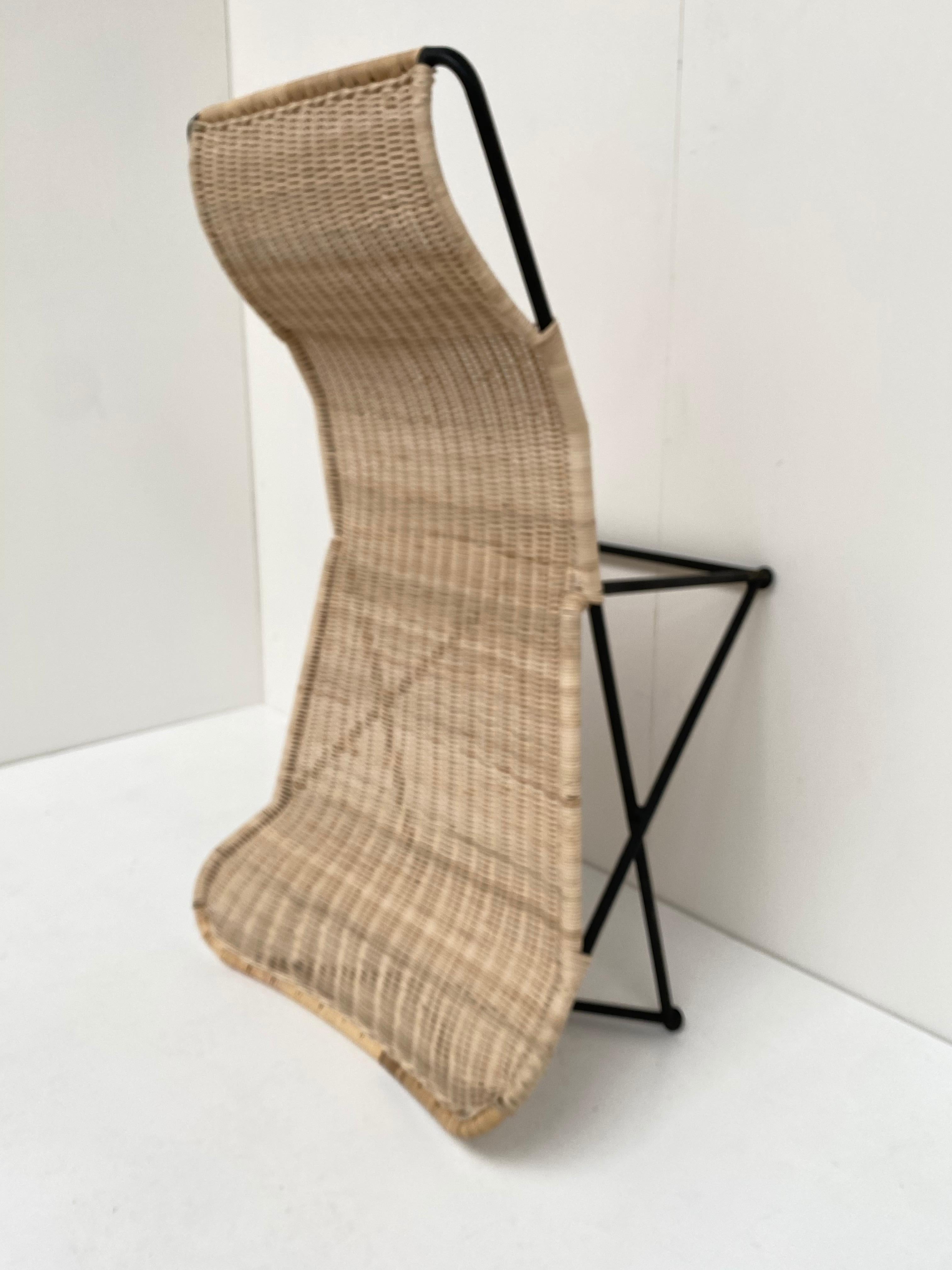 Superbe chaise en osier de forme sculpturale attribuée à Raoul Guys, France, années 1950 en vente 9