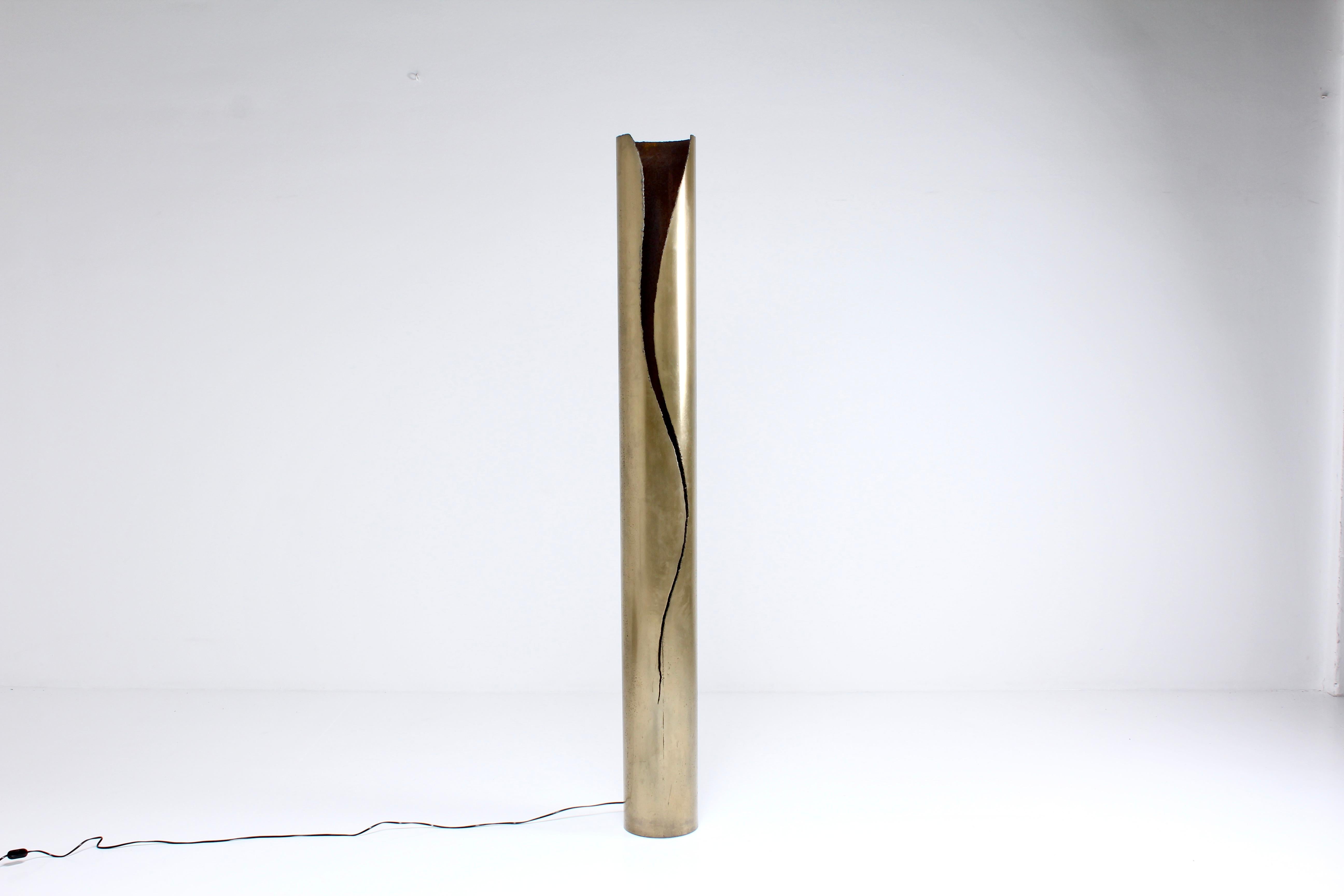 Stunning Sculptural Lighting Floor Lamp by Gianluca Pacchioni, Italian Design  For Sale 4