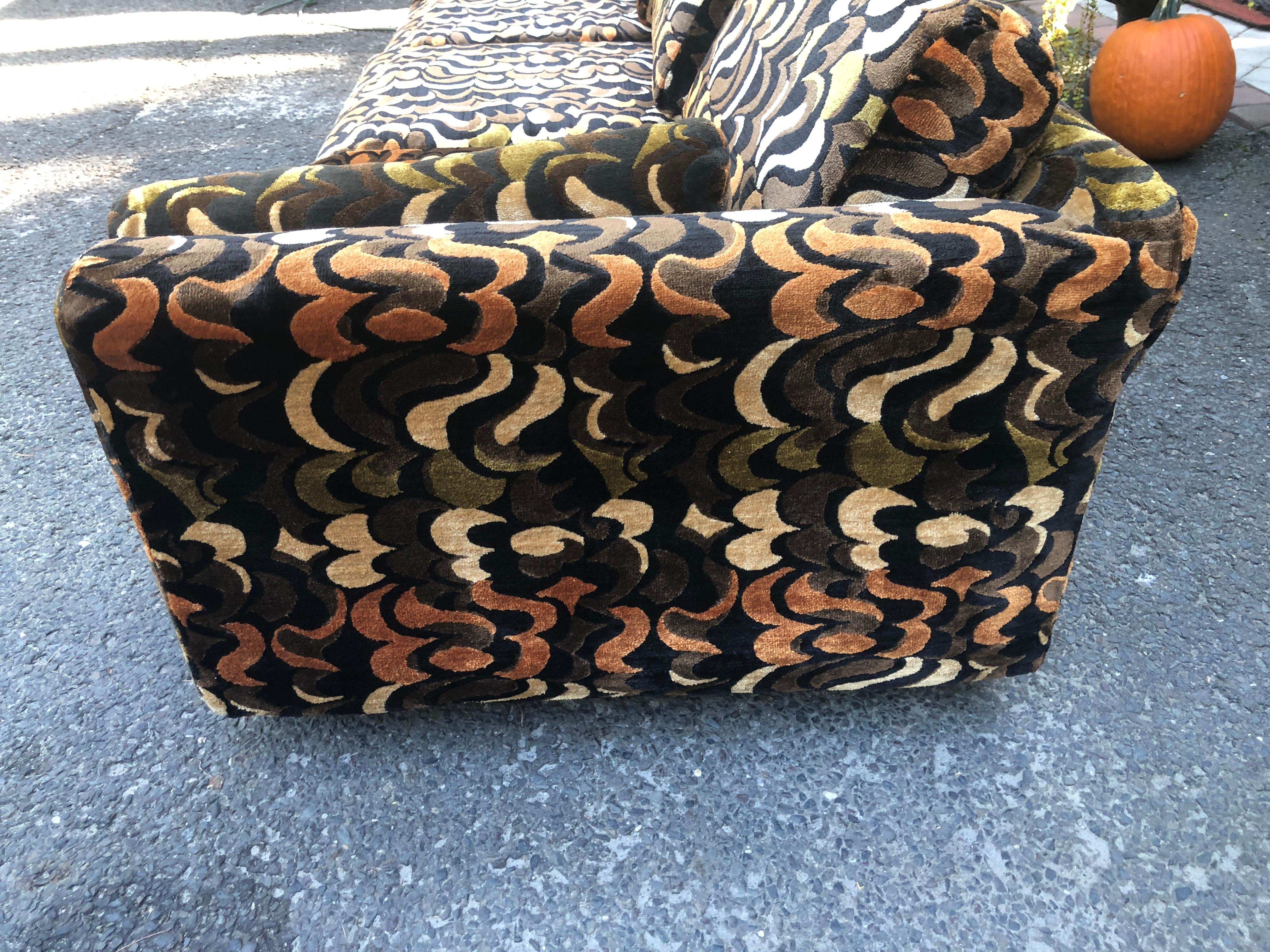 Glamorous Selig Jack Lenor Larsen Style Sofa Mid-Century Modern For Sale 4
