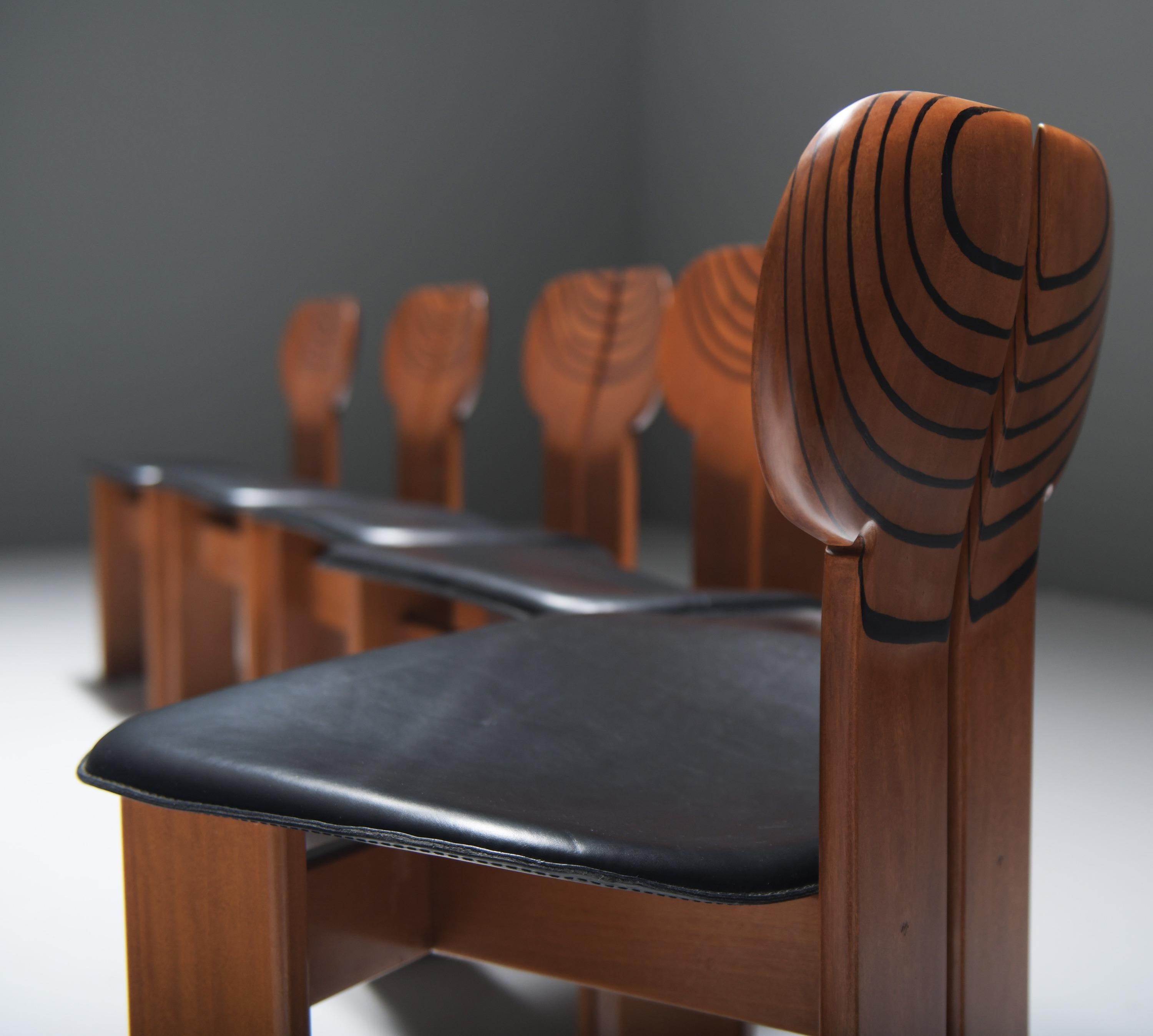 Stunning set (8) of Africa chairs by Afra and Tobia Scarpa for MAXALTO Italy For Sale 4