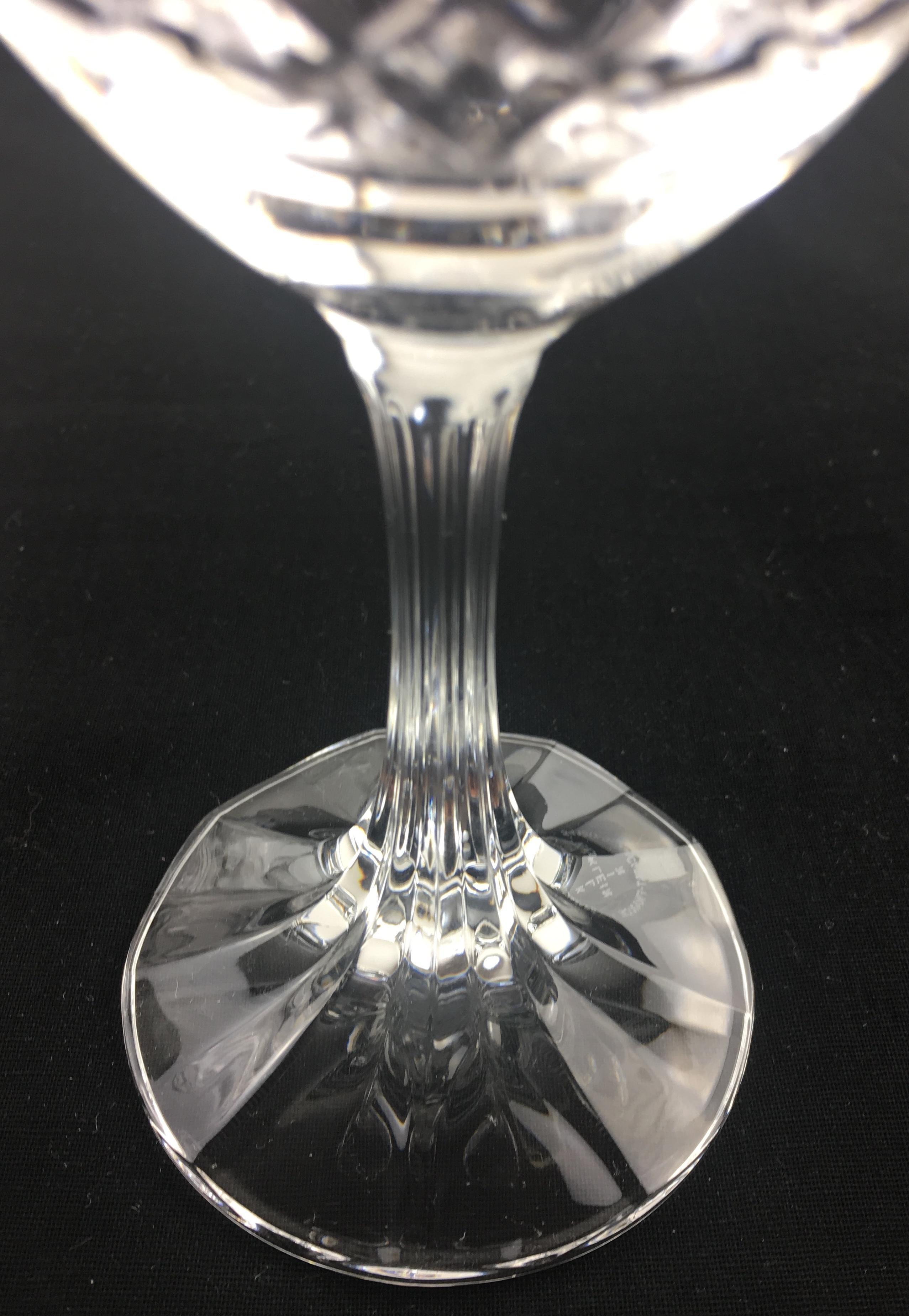 Stunning Set of 12 Baccarat Crystal Wine Glasses In Good Condition In Miami, FL