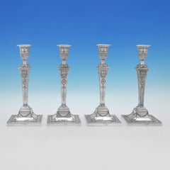 Impresionante juego de 4 candelabros victorianos antiguos de plata de ley, Londres, 1896