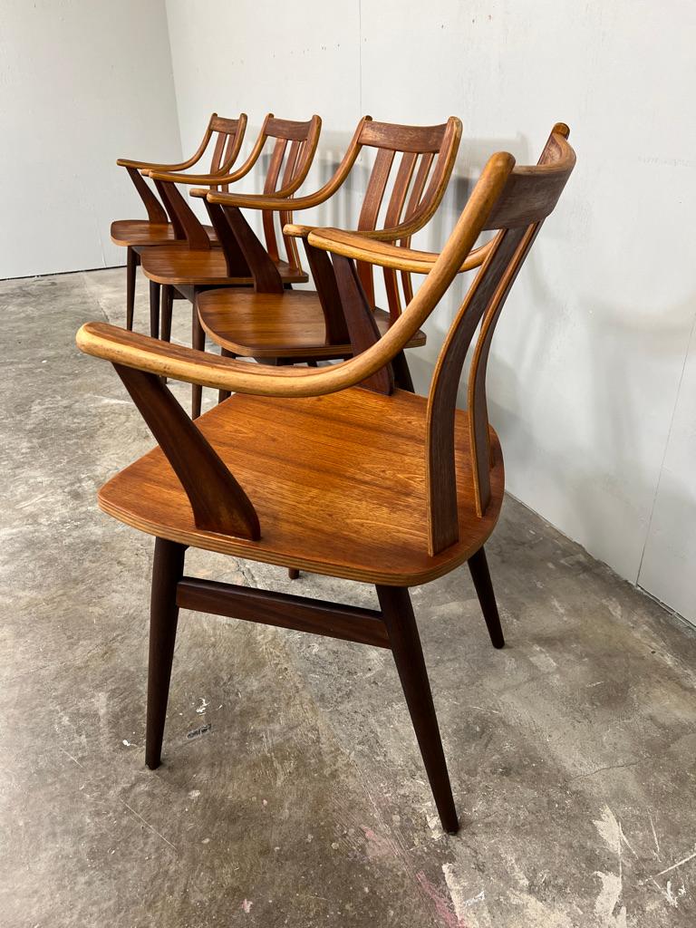 Atemberaubendes Set von 4 Vintage Retro-Esszimmerstühlen aus Teakholz, gebogenem Holz, 1960er Jahre, Bio im Angebot 2