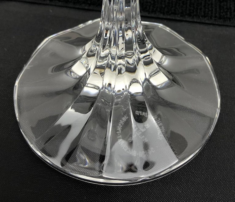 Stunning Set of 6 Baccarat Crystal White Wine Glasses In Good Condition For Sale In Arles, FR