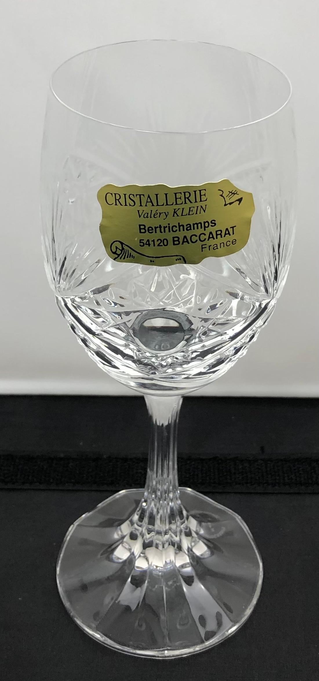 Set of 6 French Baccarat Crystal White Wine Glasses In Good Condition For Sale In Miami, FL