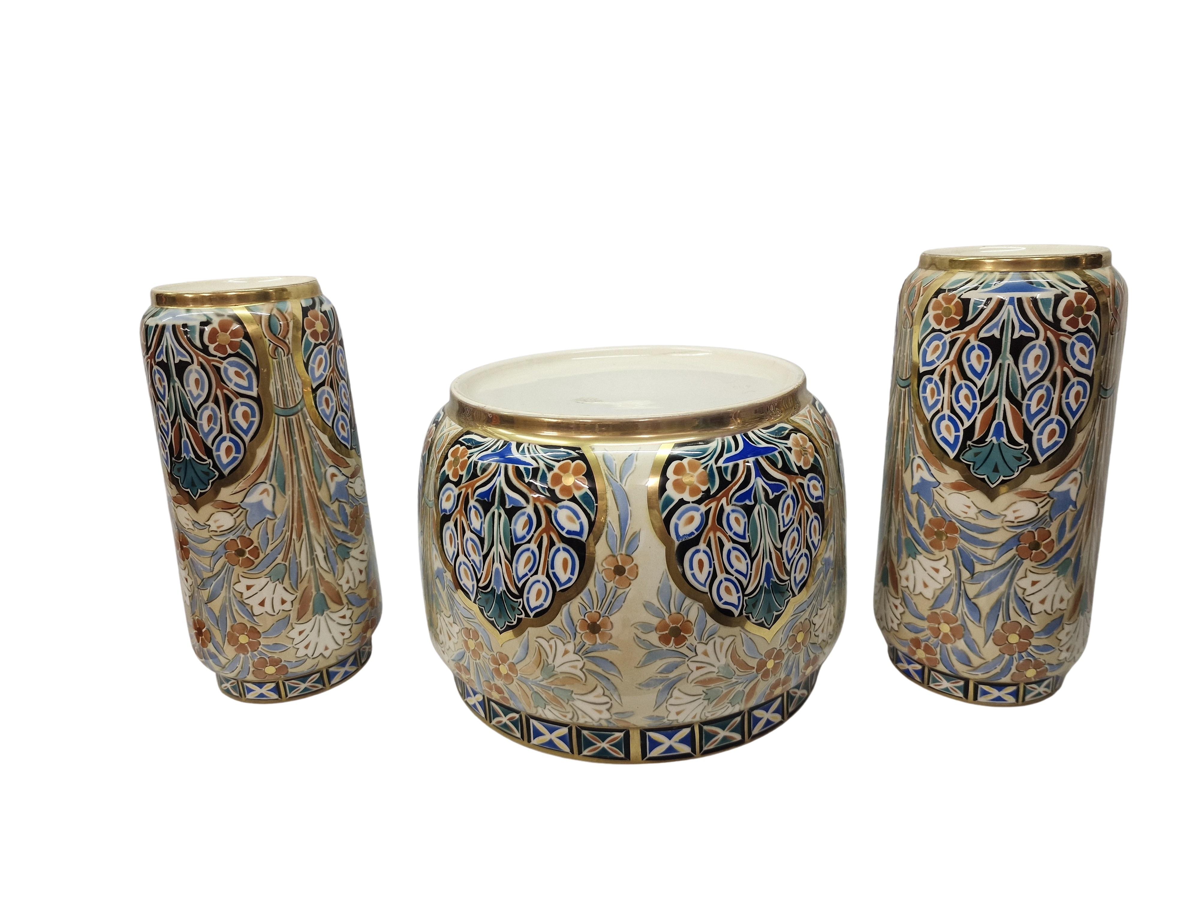 Superbe ensemble composé d'une jardinière et de deux vases, Keller & Guérin Luneville 1900, France en vente 2