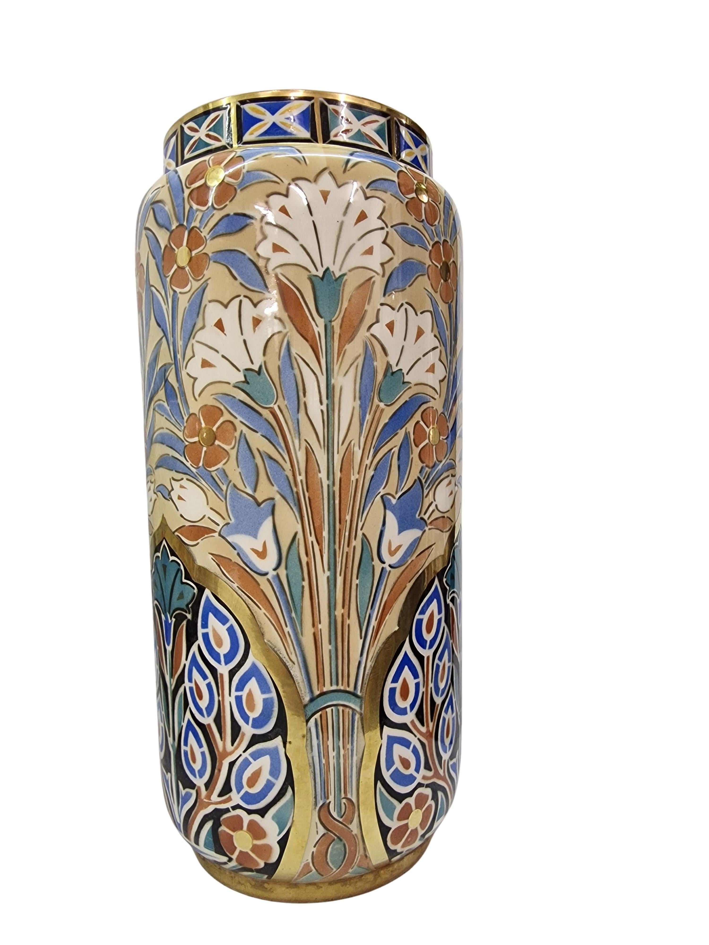 Superbe ensemble composé d'une jardinière et de deux vases, Keller & Guérin Luneville 1900, France en vente 4