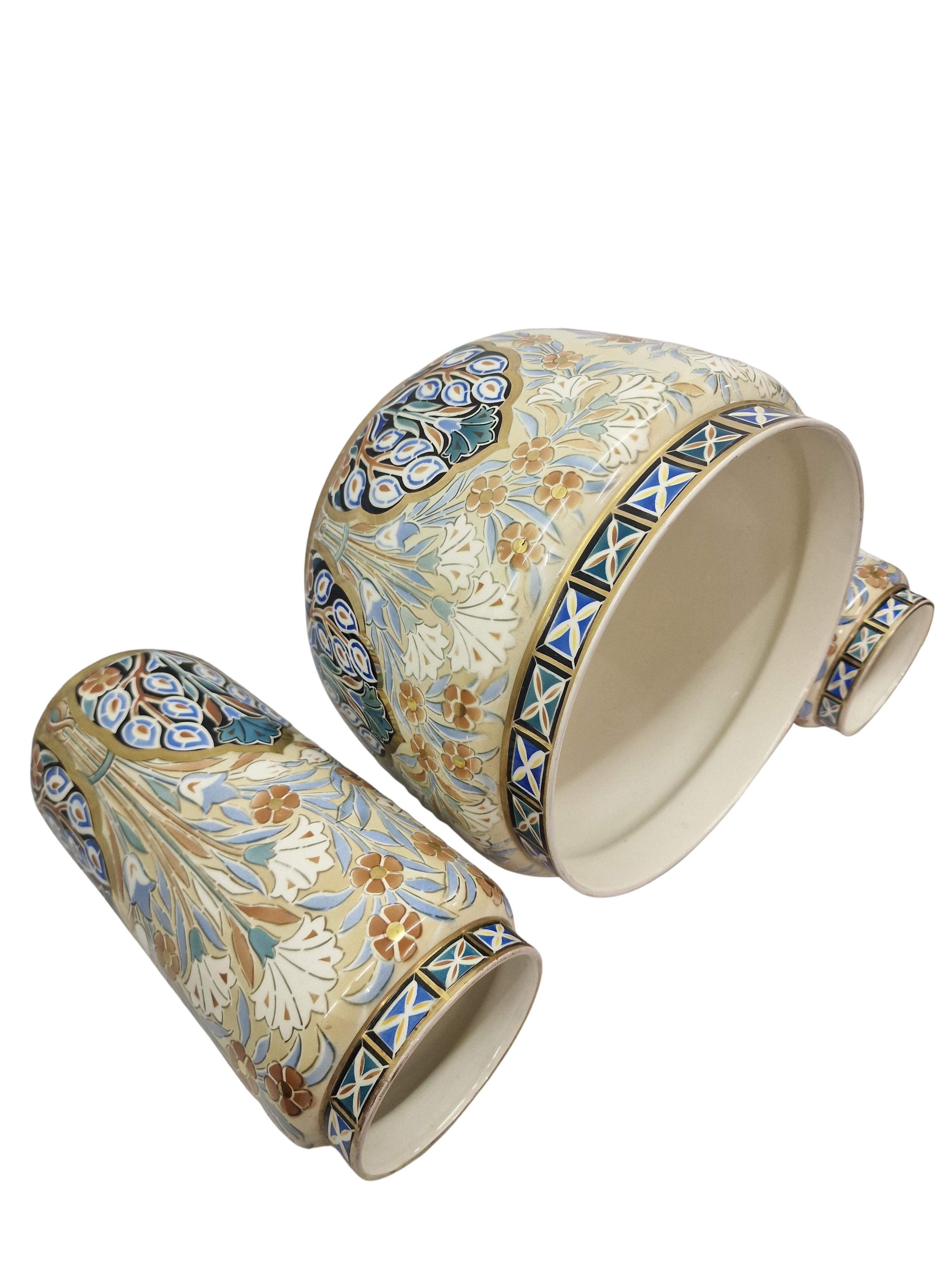 Superbe ensemble composé d'une jardinière et de deux vases, Keller & Guérin Luneville 1900, France en vente 11