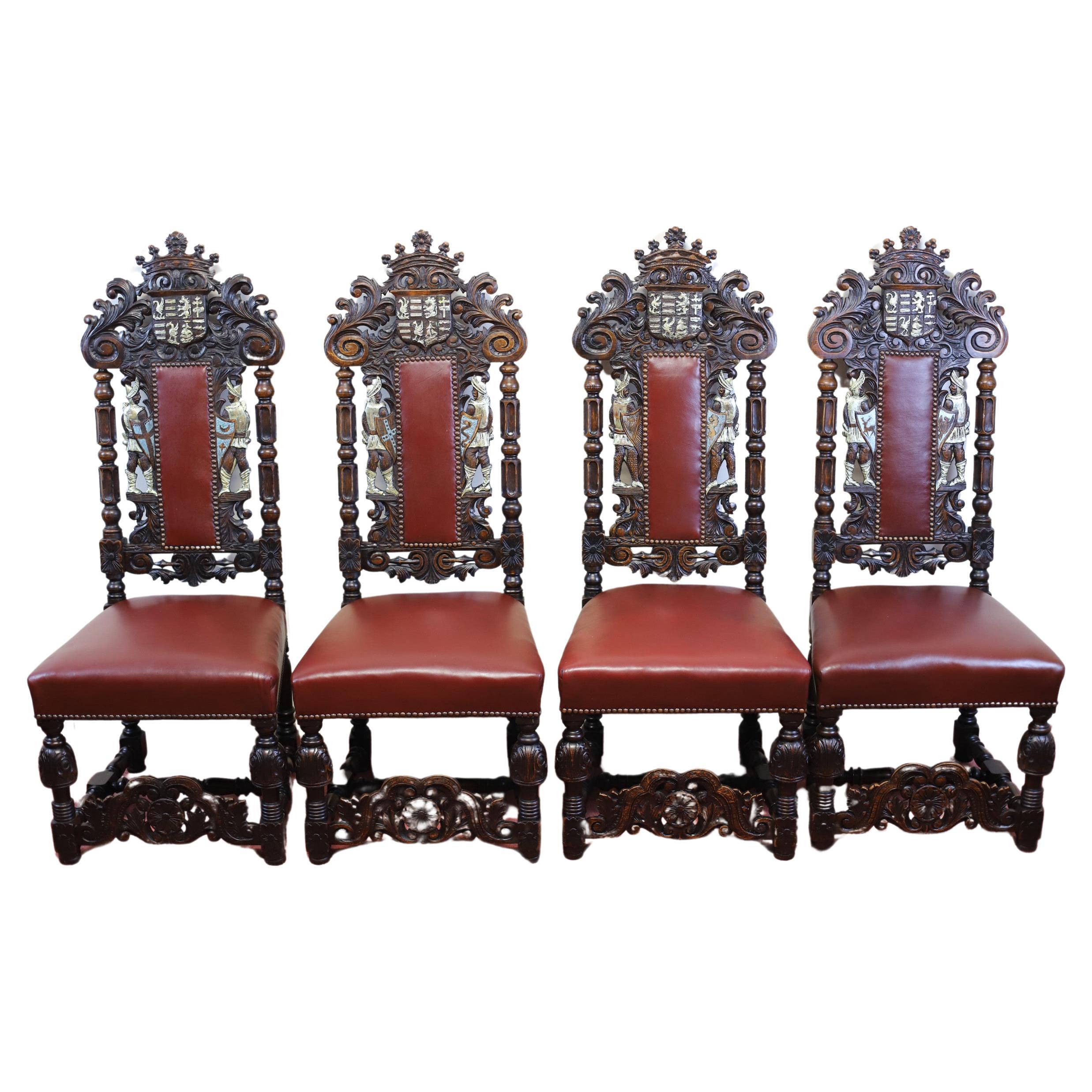 Superbe ensemble de quatre chaises de salle à manger victoriennes en chêne fortement sculpté en vente