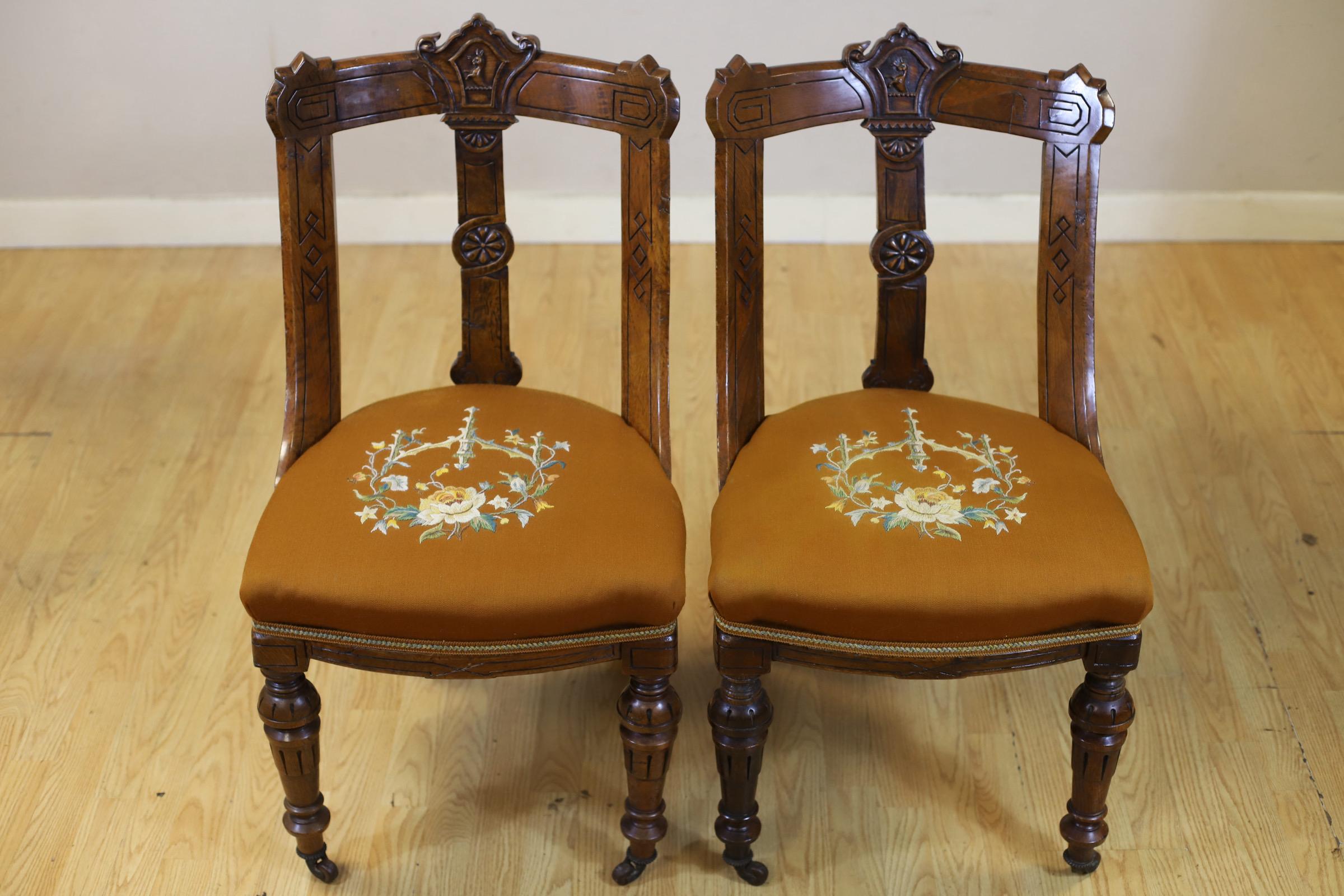 Stunning Set Of Fourteen Victorian Pollard Oak Dinning Chairs For Sale 10