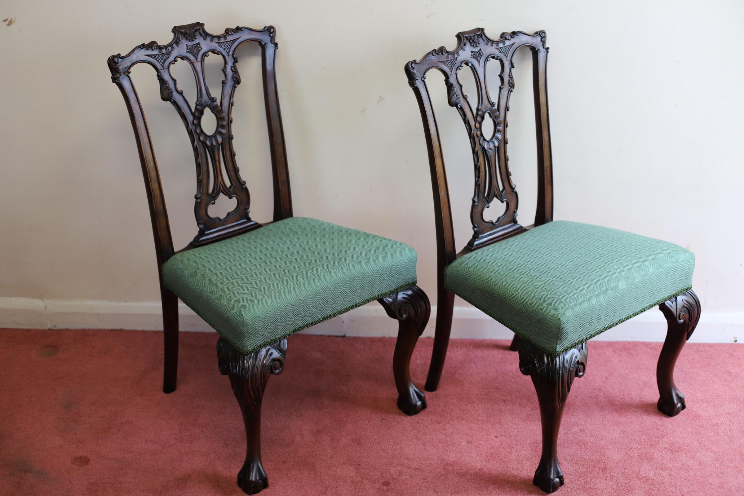 Stunning Set Of Six Chippendale Style Dining Chairs  For Sale 4