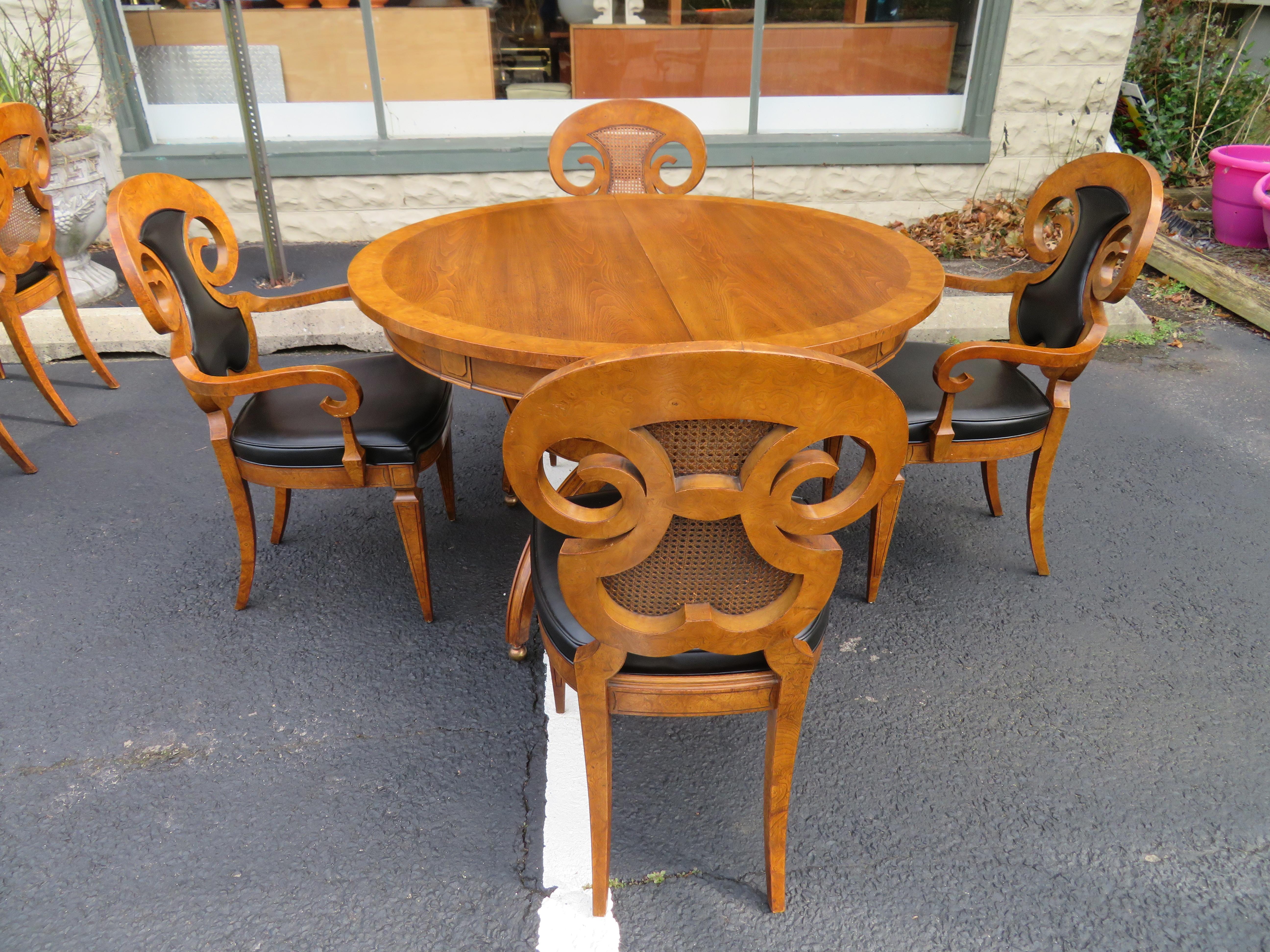 Superbe ensemble de six chaises de salle à manger Biedermeier de William Doezema pour Mastercraft en vente 11