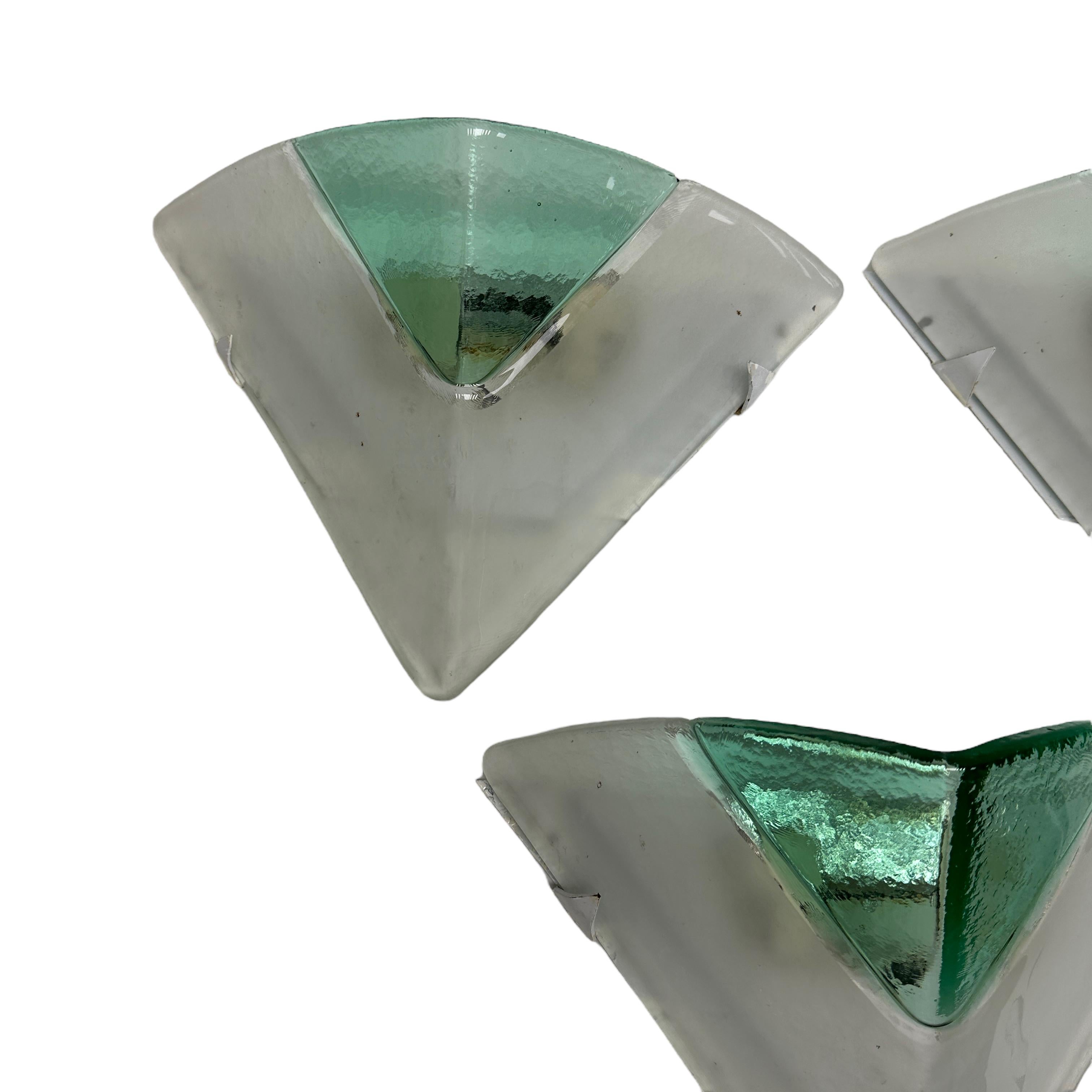 Stunning Set of Three Triangle Shaped Murano Ice Glass Sconces, Italy, 1980s 8