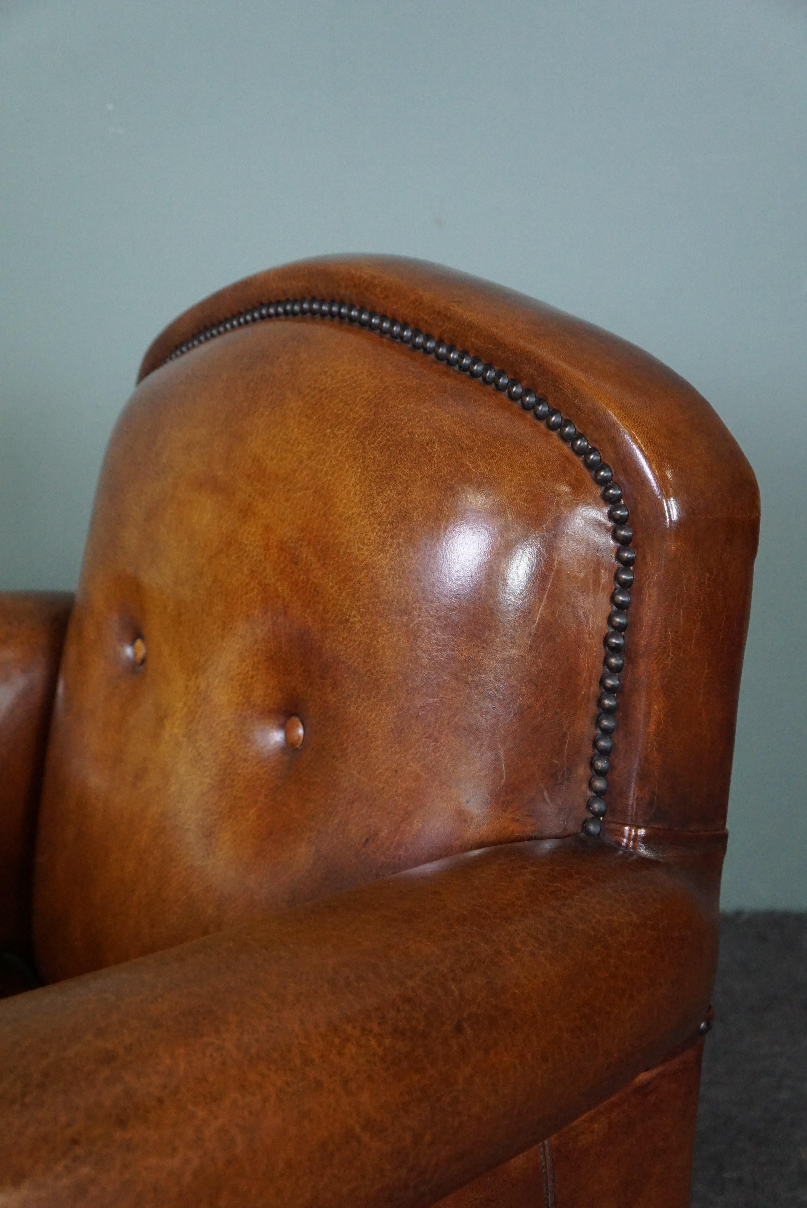 Stunning sheepskin armchair in very good condition For Sale 2