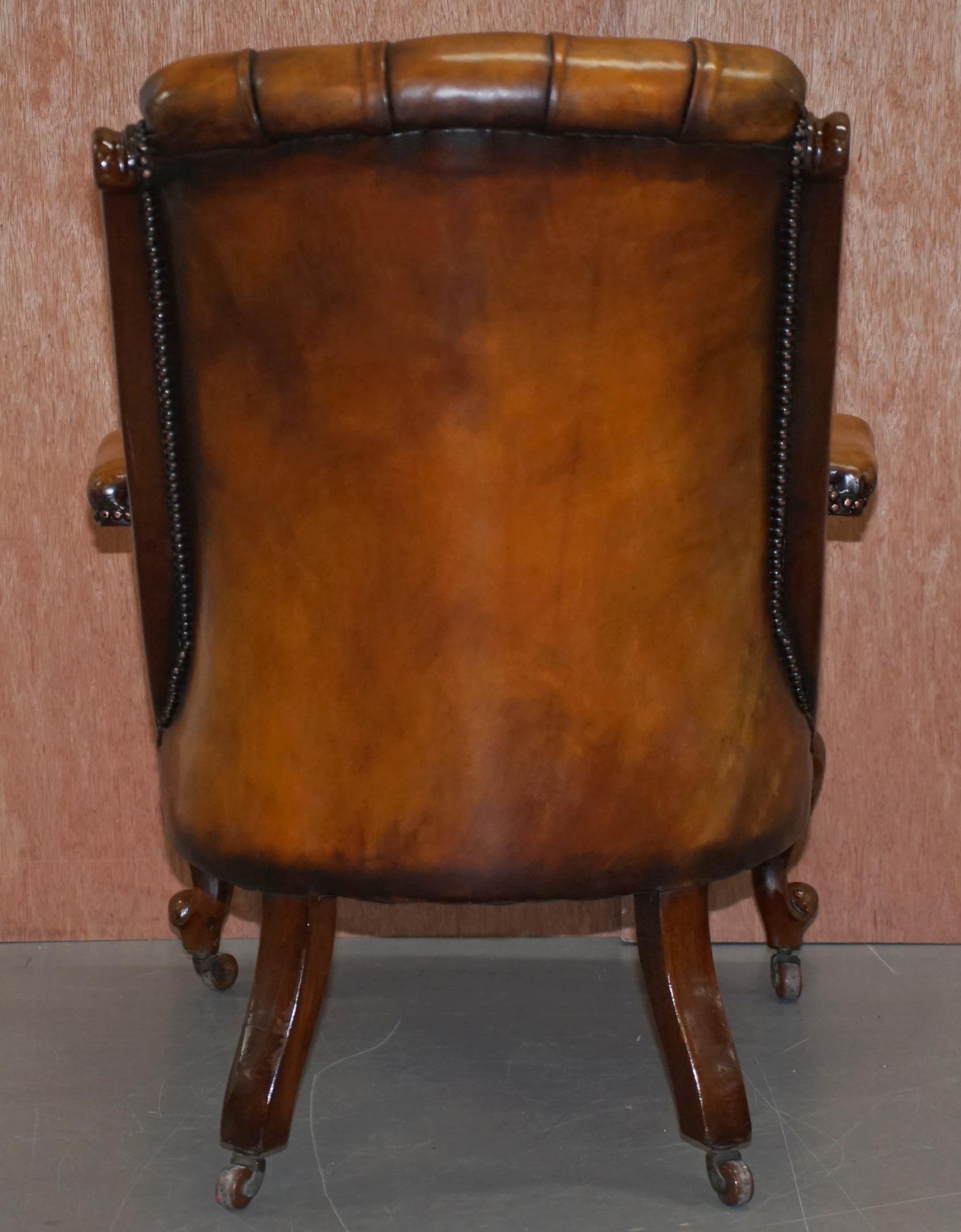 Stunning Show Framed Early Victorian Chesterfield Brown Leather Library Armchair For Sale 10