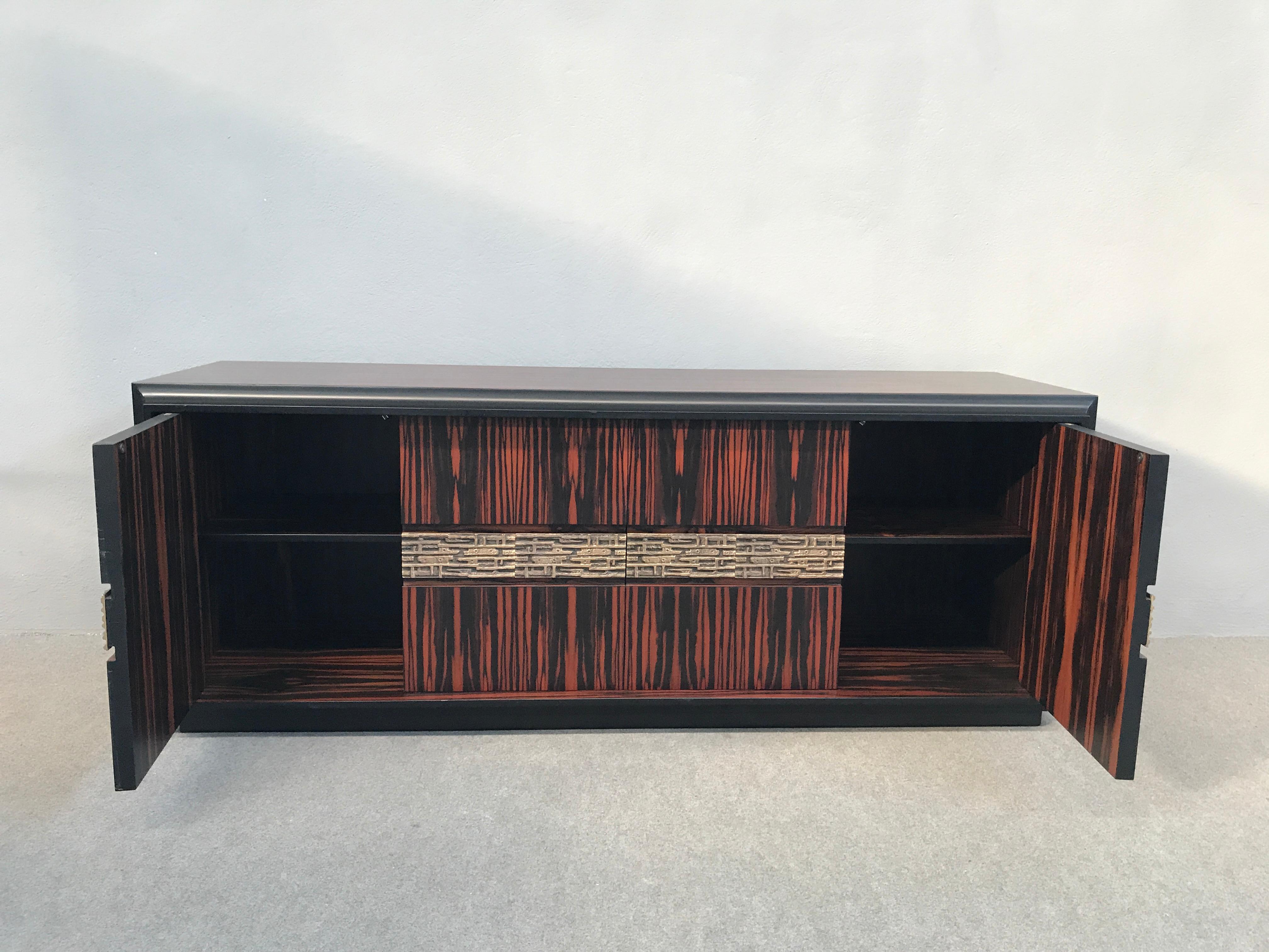 Late 20th Century Stunning Sideboard by Luciano Frigerio